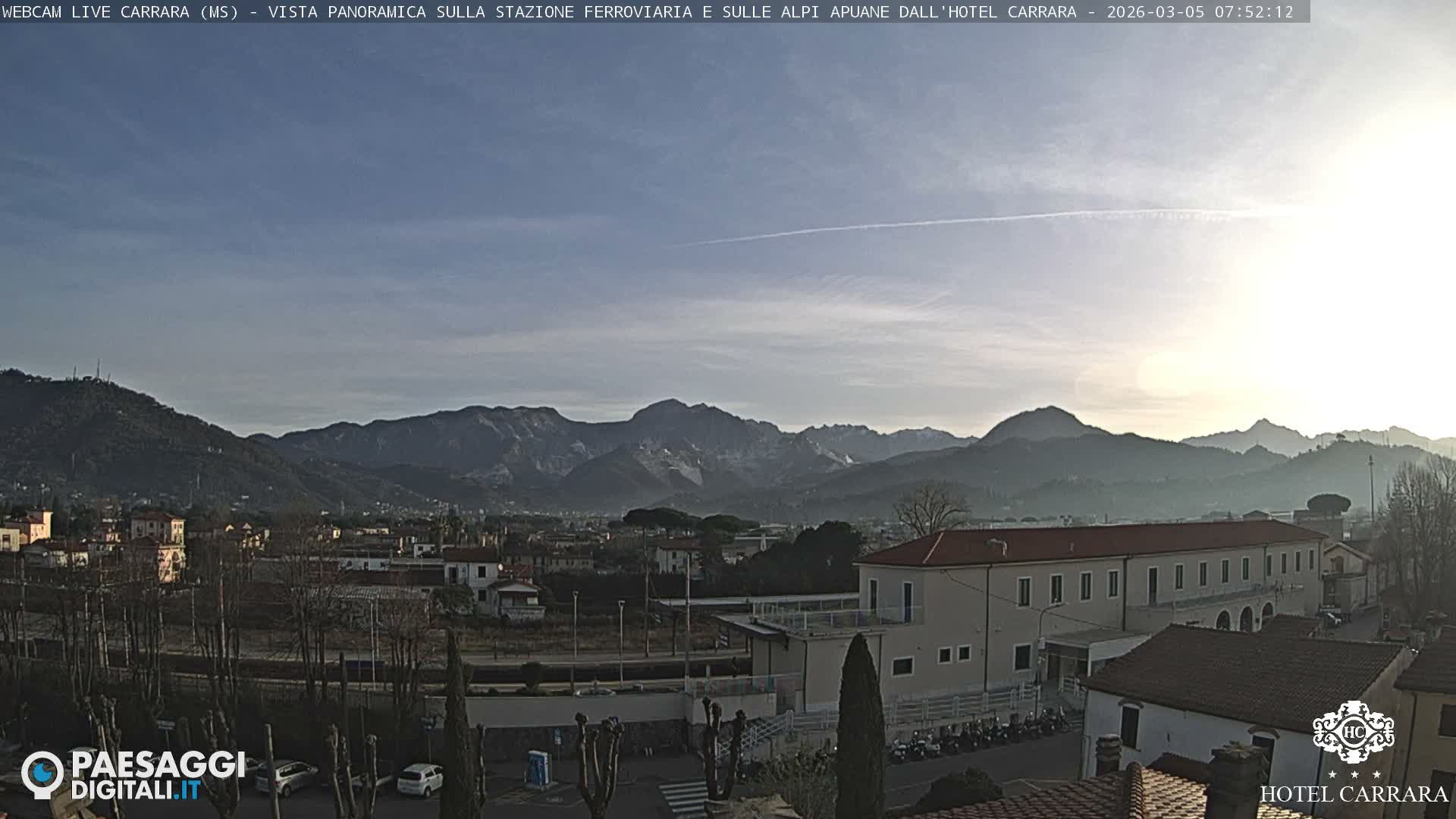  Carrara City Railway Station & Panaromic Natural Alps Park Live Cam - Massa & Carrara, Tuscany, Italy