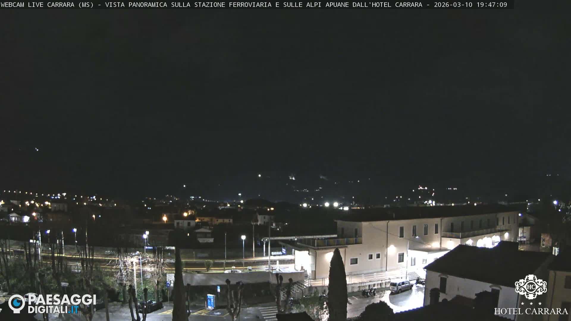  Carrara City Railway Station & Panaromic Natural Alps Park Live Cam - Massa & Carrara, Tuscany, Italy