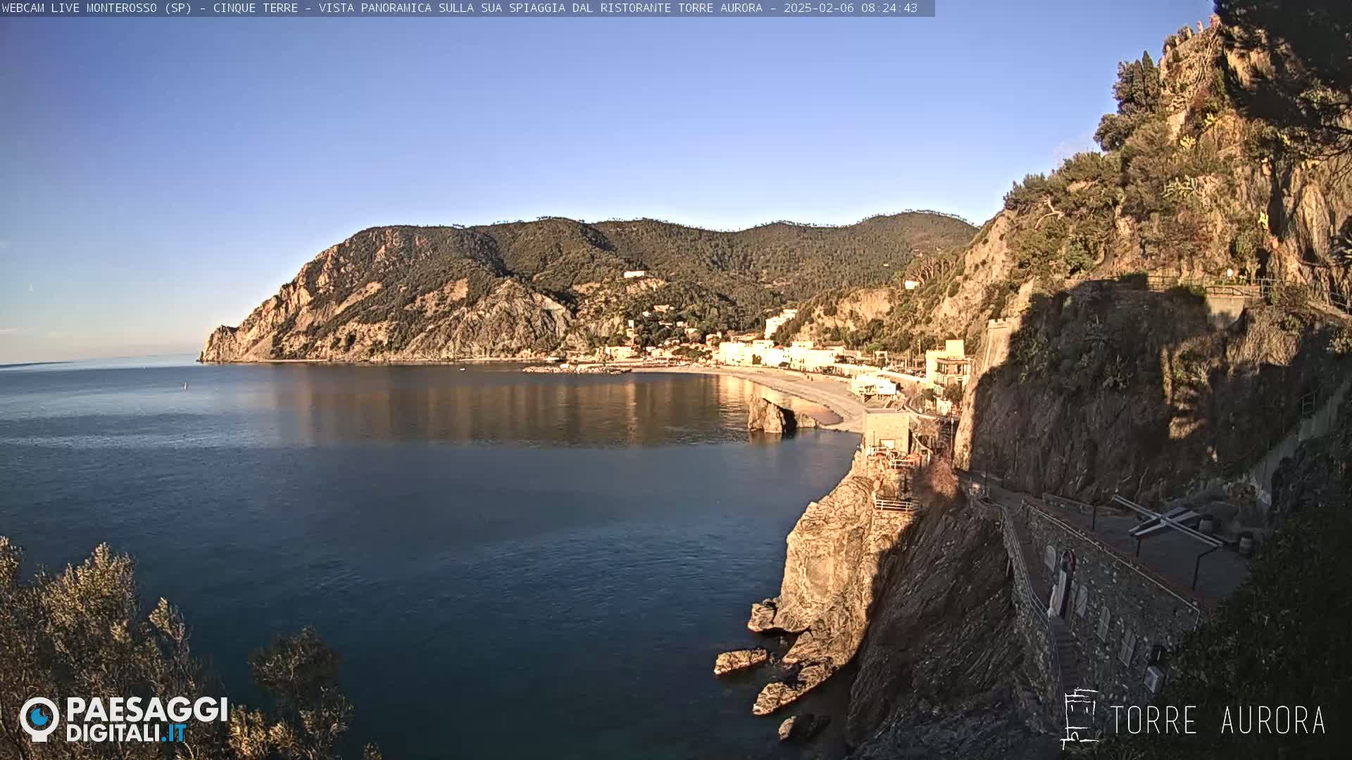  Cinque Terre Natural Park Monterosso Live Cam - La Spezia, Liguria, Italy