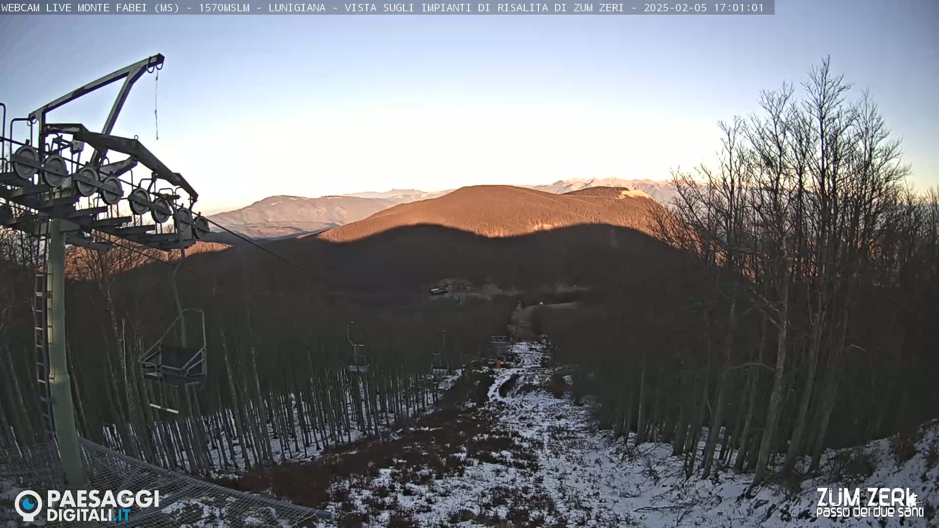 Zum Zeri Monte Fabei  Mount Live Cam - Massa & Carrara, Tuscany, Italy