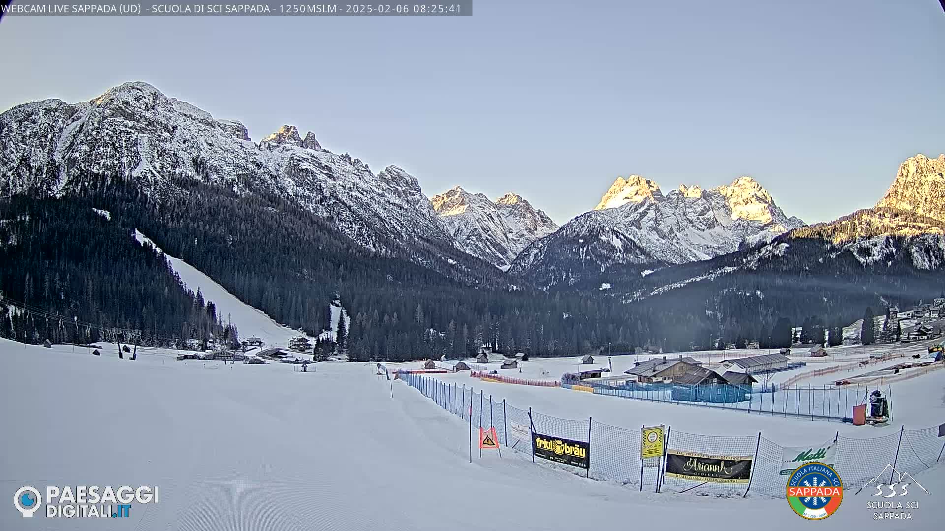  Sappada City Ski School & Ski Slope Live Cam - Udine, Friuli-Venezia Giulia, Italy