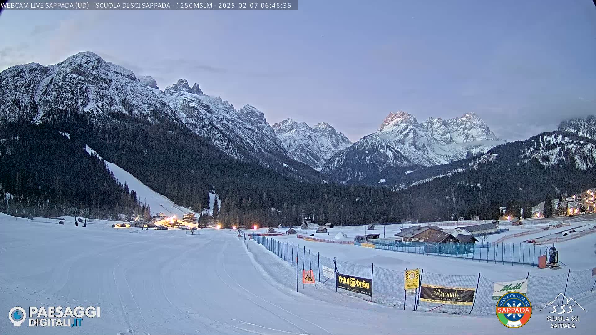  Sappada City Ski School & Ski Slope Live Cam - Udine, Friuli-Venezia Giulia, Italy