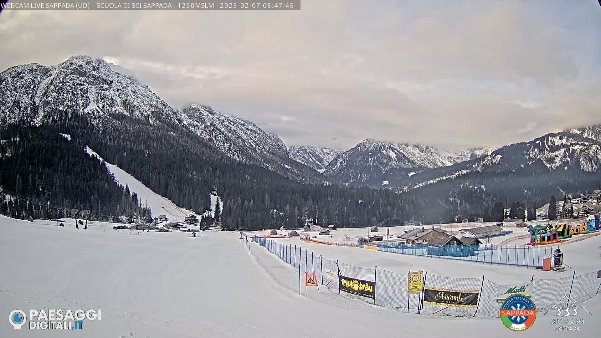  Sappada City Ski School & Ski Slope Live Cam - Udine, Friuli-Venezia Giulia, Italy