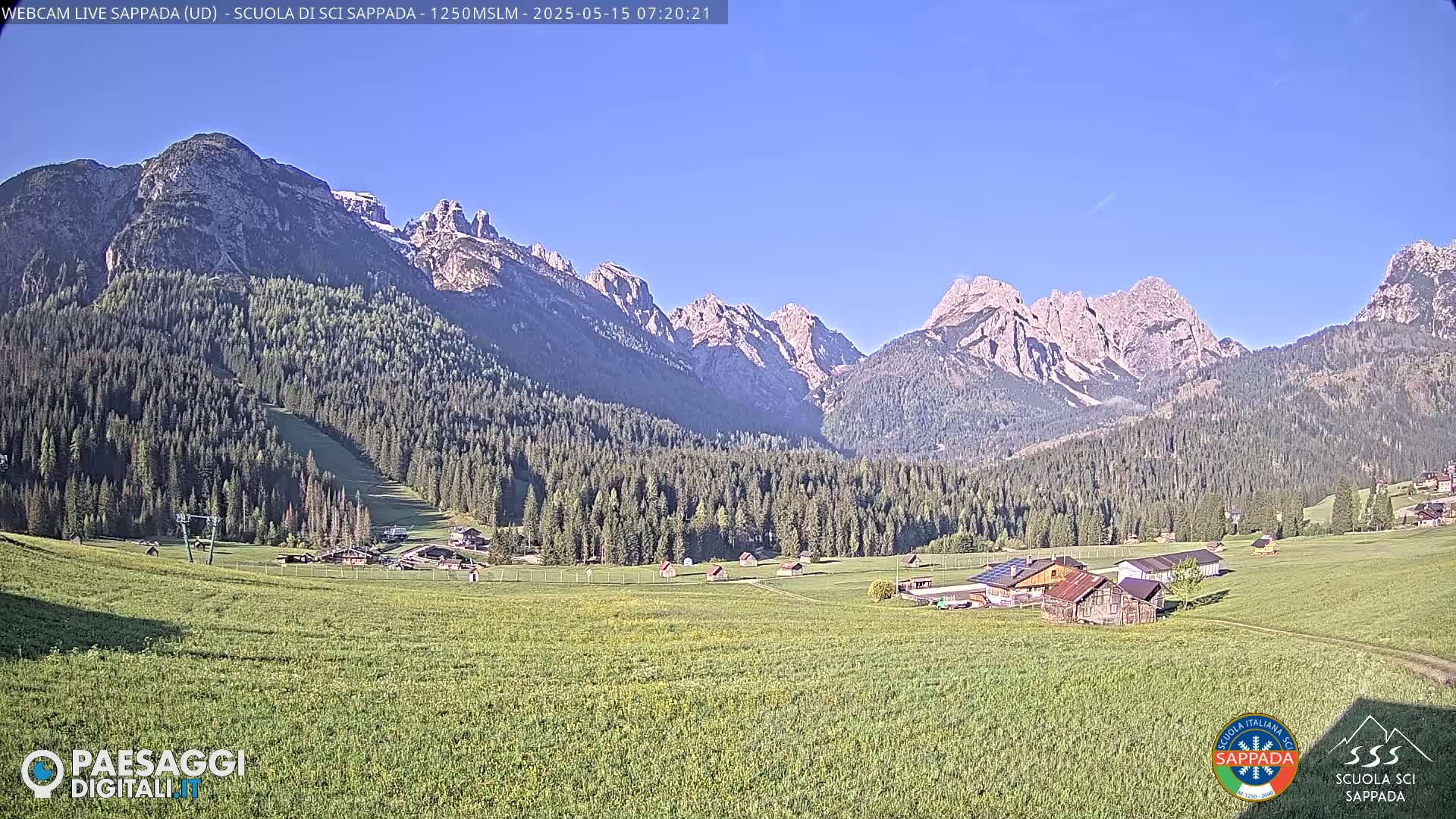  Sappada City Ski School & Ski Slope Live Cam - Udine, Friuli-Venezia Giulia, Italy