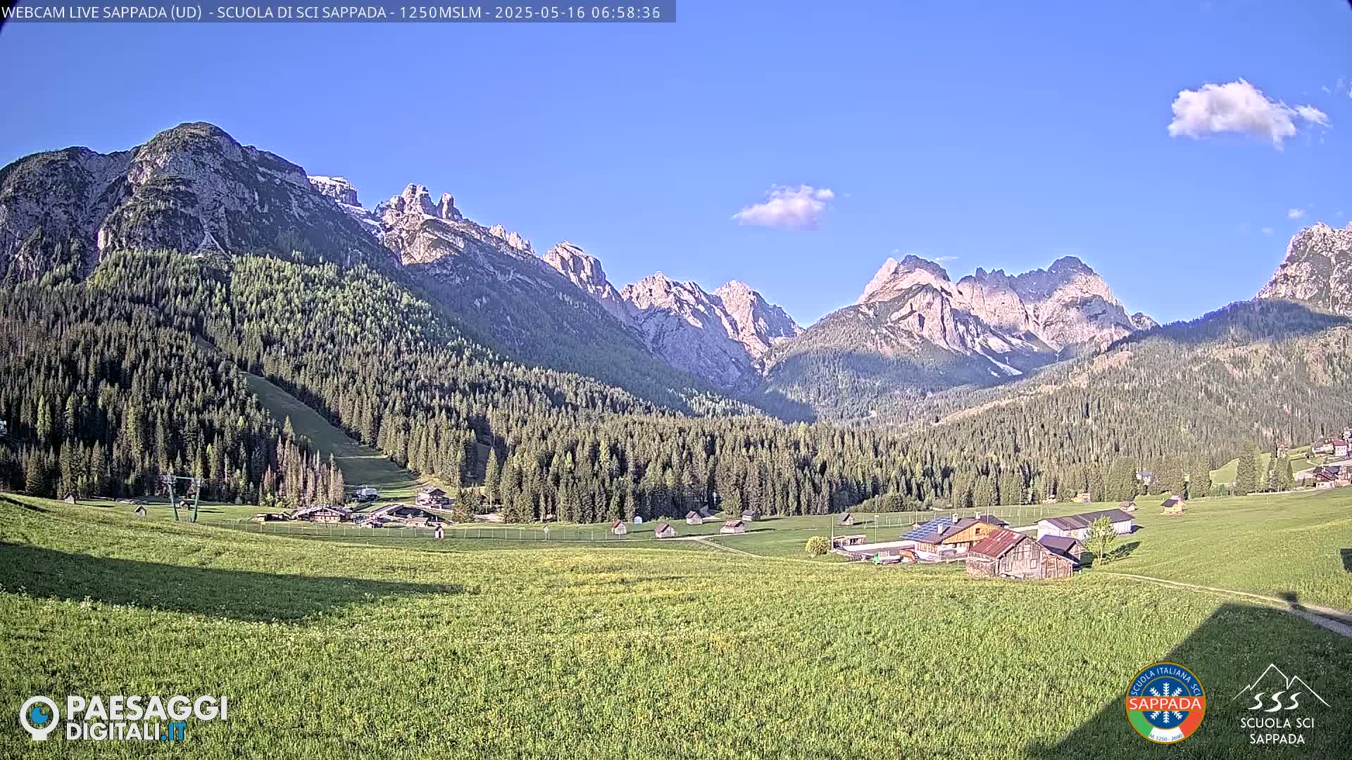  Sappada City Ski School & Ski Slope Live Cam - Udine, Friuli-Venezia Giulia, Italy