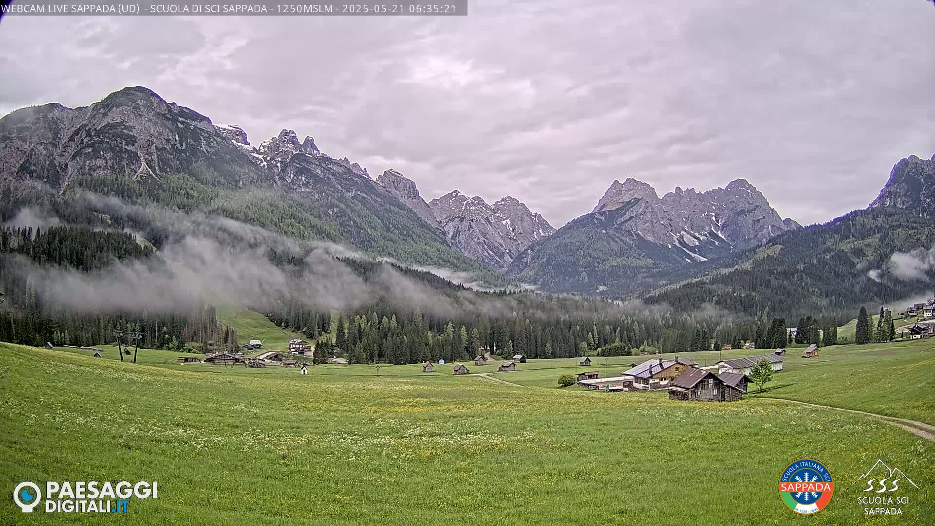  Sappada City Ski School & Ski Slope Live Cam - Udine, Friuli-Venezia Giulia, Italy