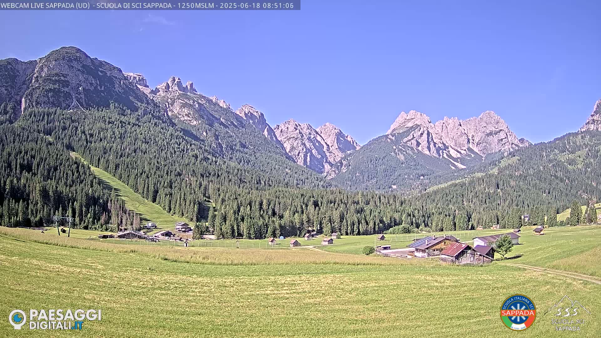  Sappada City Ski School & Ski Slope Live Cam - Udine, Friuli-Venezia Giulia, Italy
