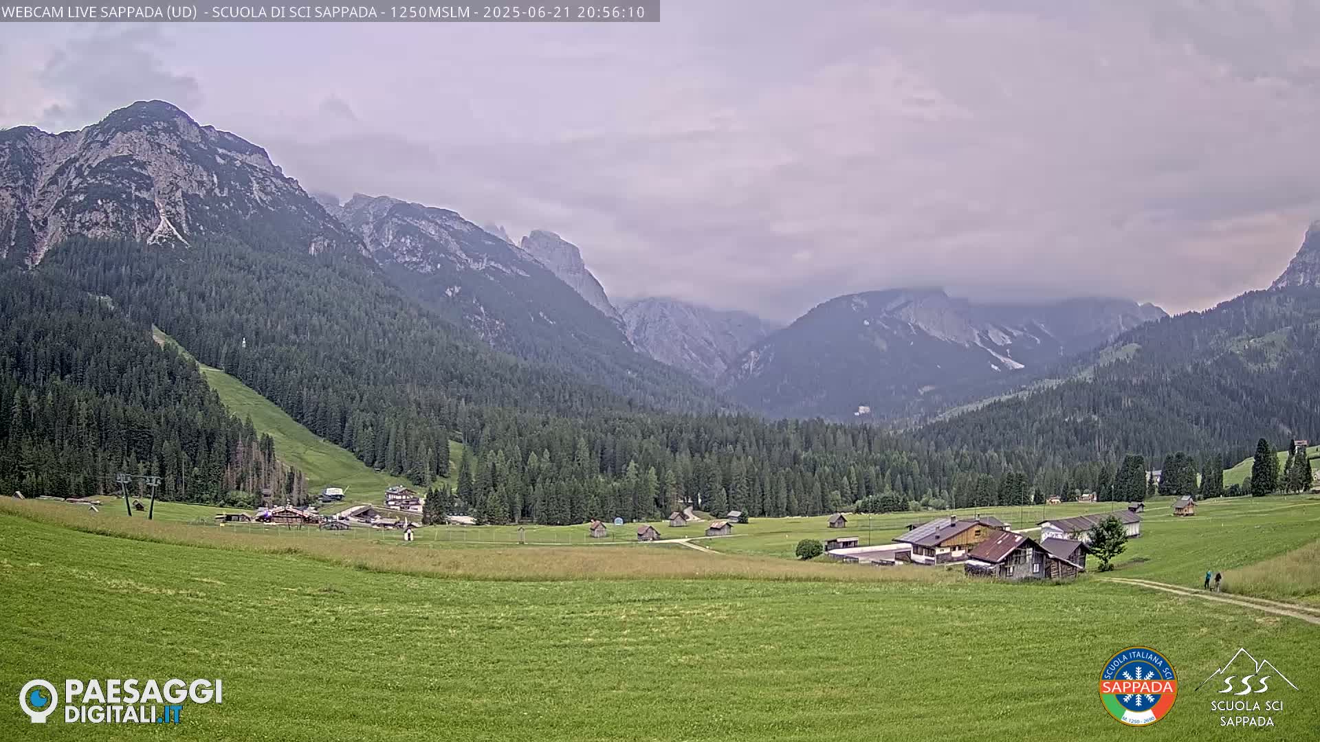  Sappada City Ski School & Ski Slope Live Cam - Udine, Friuli-Venezia Giulia, Italy