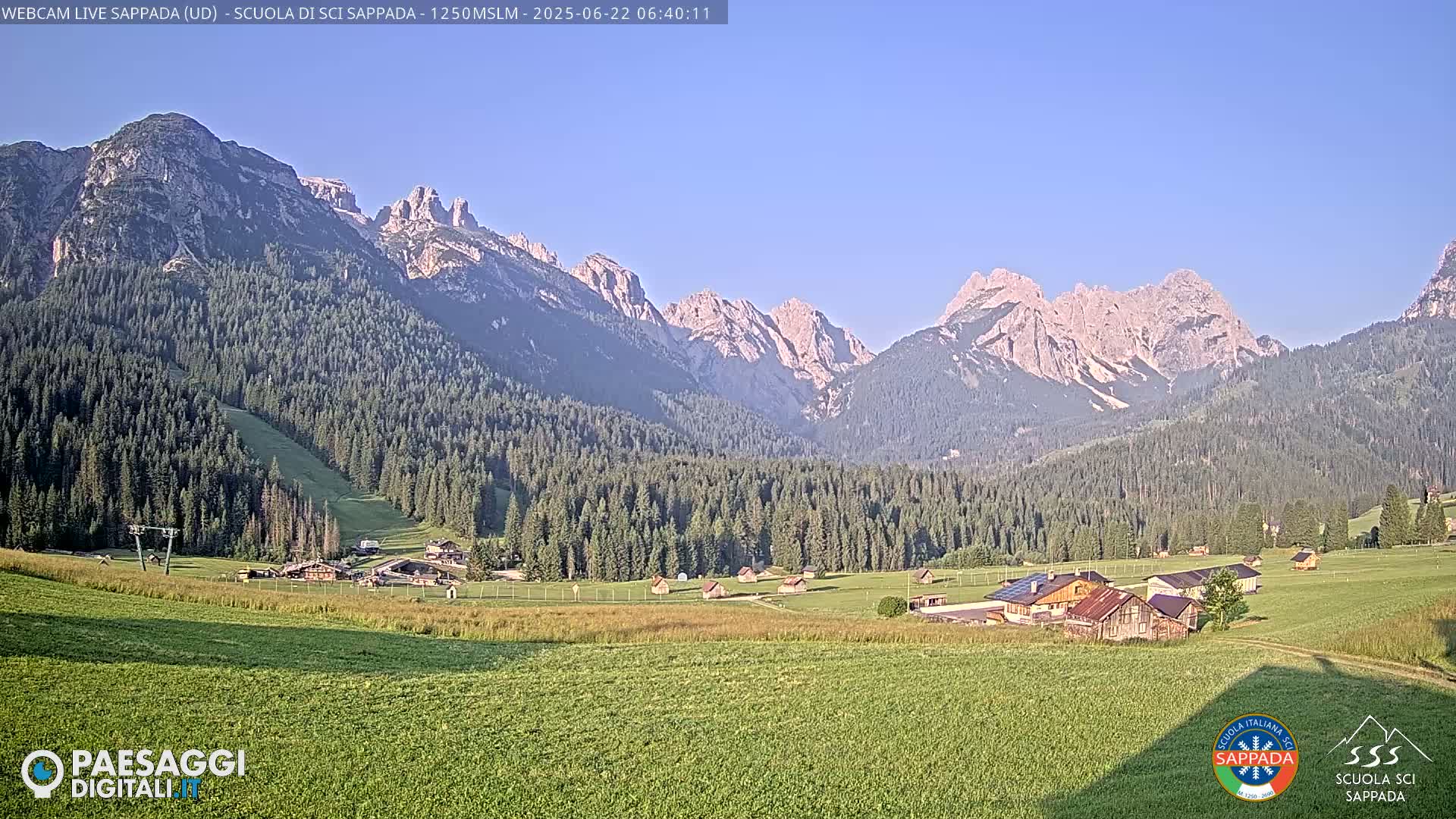  Sappada City Ski School & Ski Slope Live Cam - Udine, Friuli-Venezia Giulia, Italy