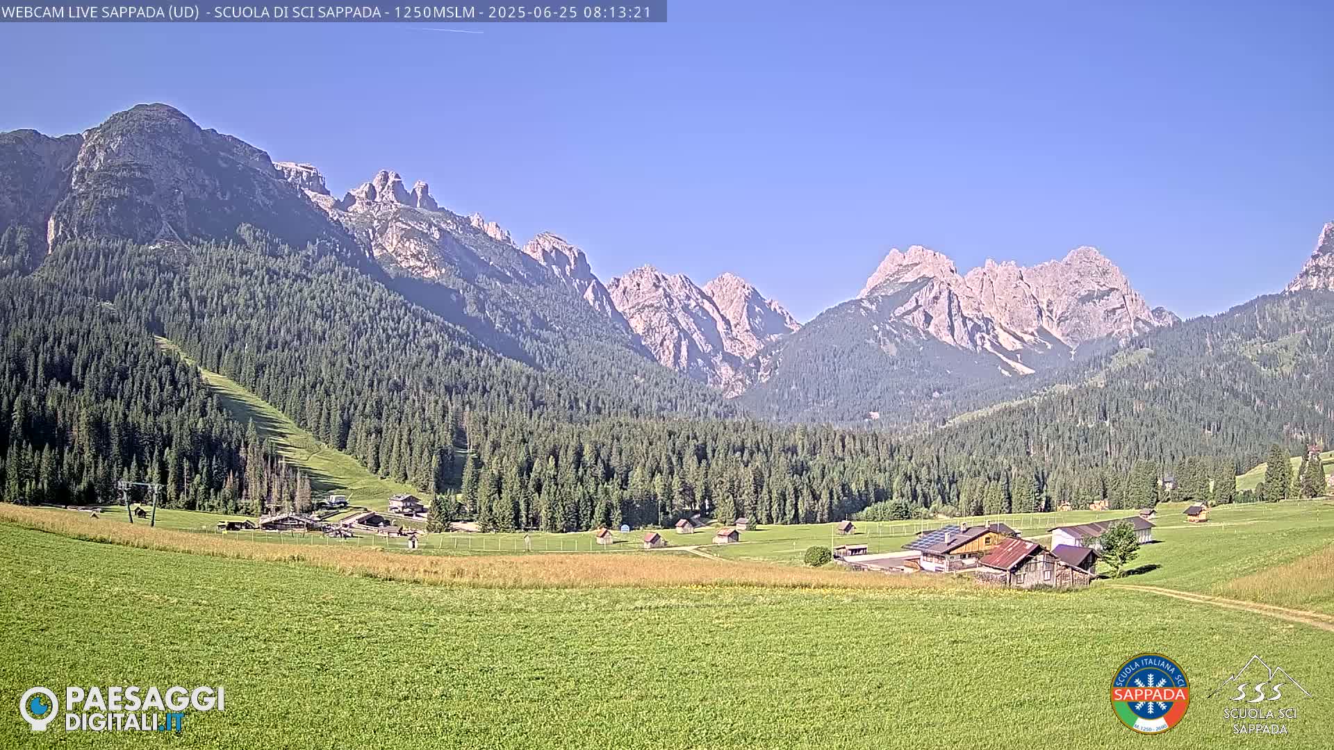  Sappada City Ski School & Ski Slope Live Cam - Udine, Friuli-Venezia Giulia, Italy