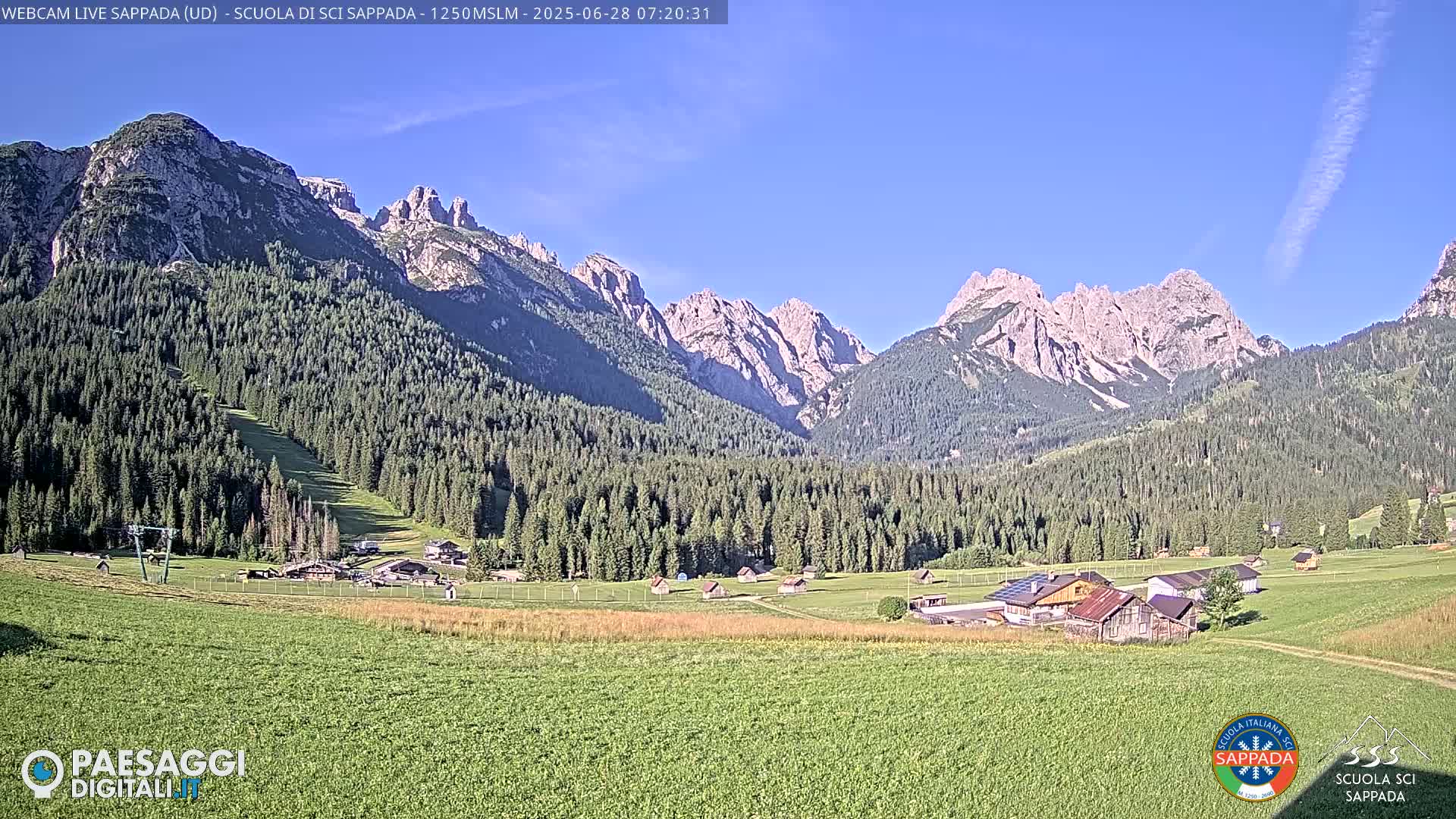  Sappada City Ski School & Ski Slope Live Cam - Udine, Friuli-Venezia Giulia, Italy