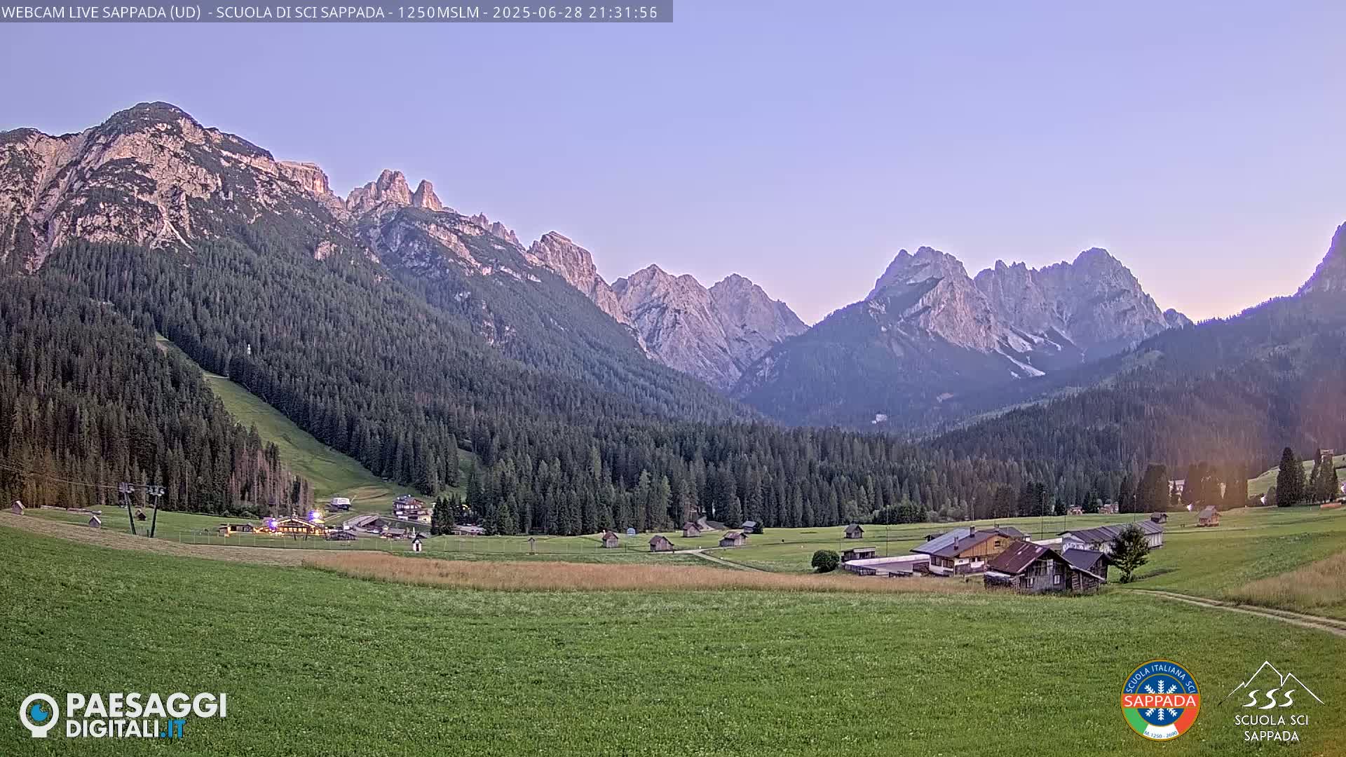  Sappada City Ski School & Ski Slope Live Cam - Udine, Friuli-Venezia Giulia, Italy