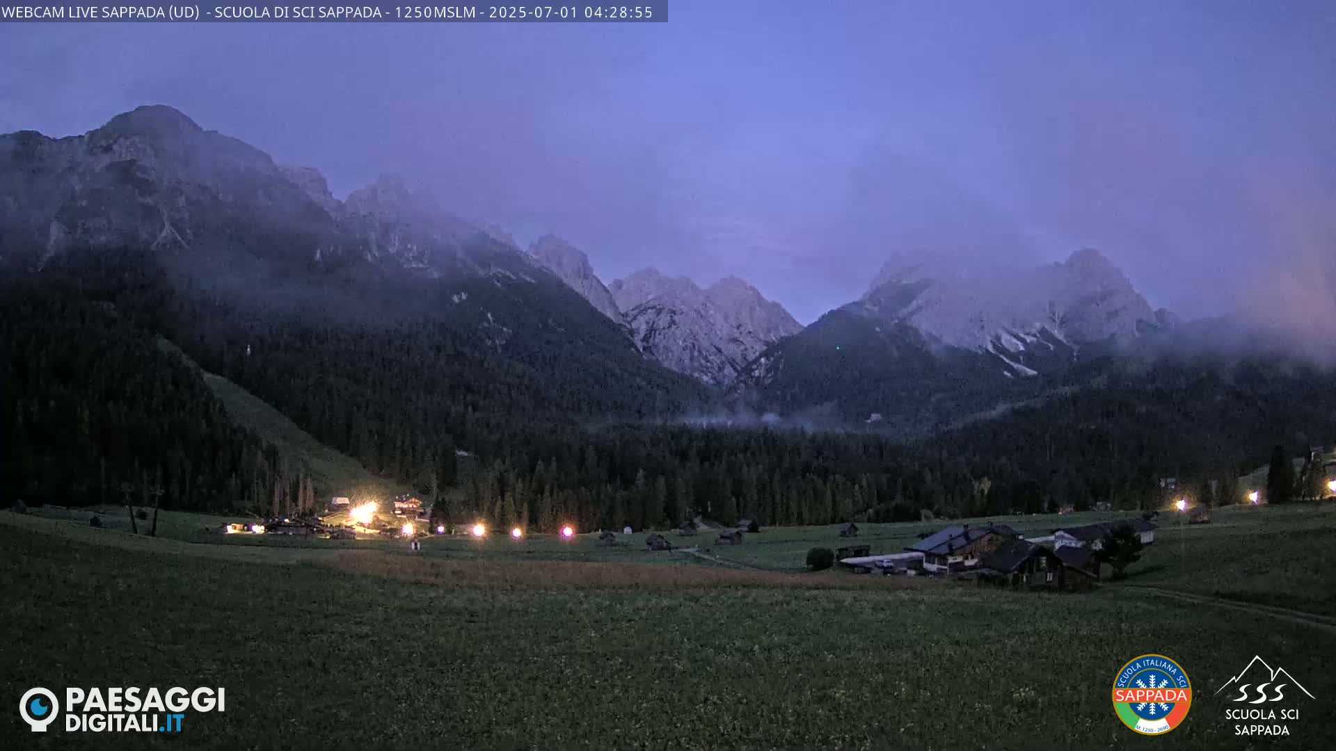  Sappada City Ski School & Ski Slope Live Cam - Udine, Friuli-Venezia Giulia, Italy