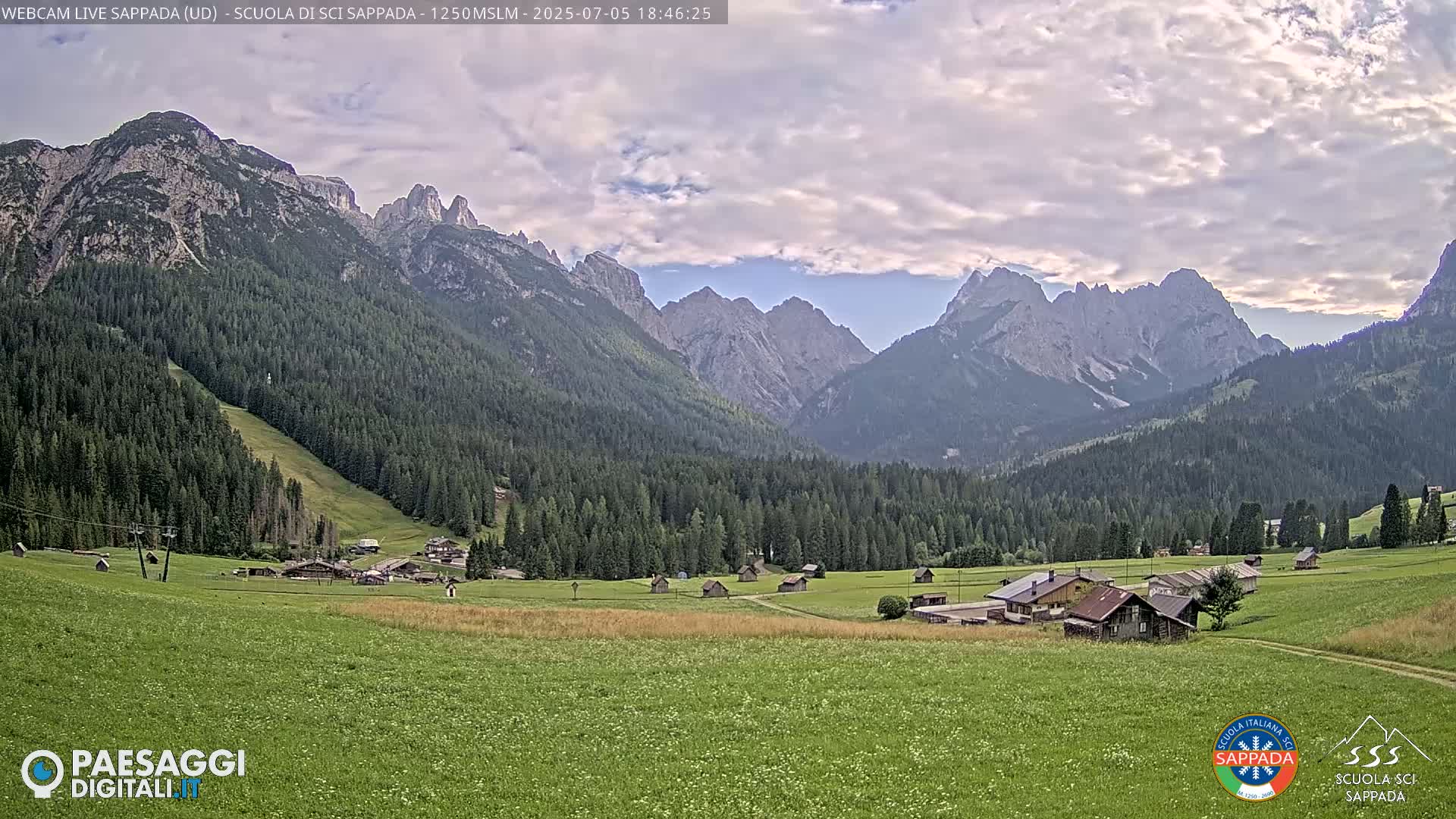  Sappada City Ski School & Ski Slope Live Cam - Udine, Friuli-Venezia Giulia, Italy