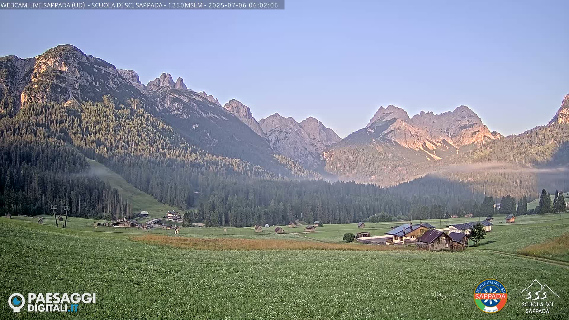  Sappada City Ski School & Ski Slope Live Cam - Udine, Friuli-Venezia Giulia, Italy
