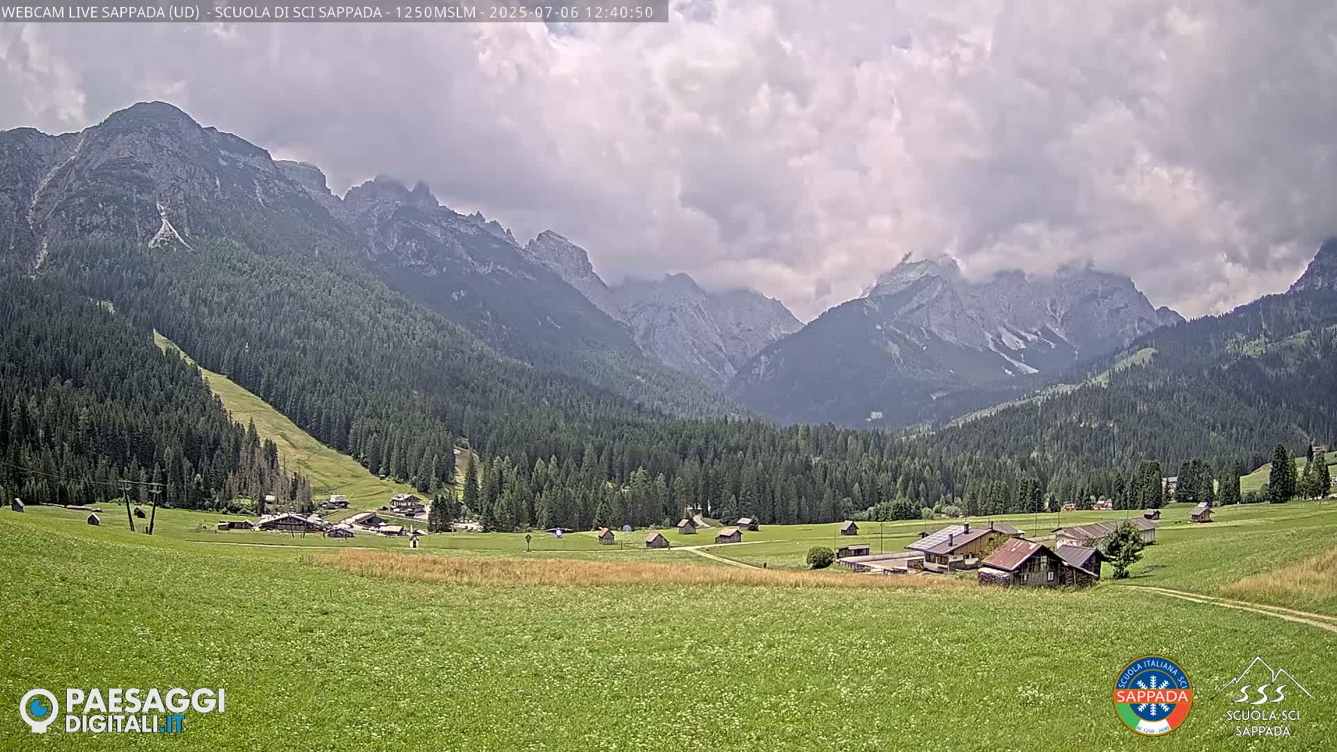  Sappada City Ski School & Ski Slope Live Cam - Udine, Friuli-Venezia Giulia, Italy