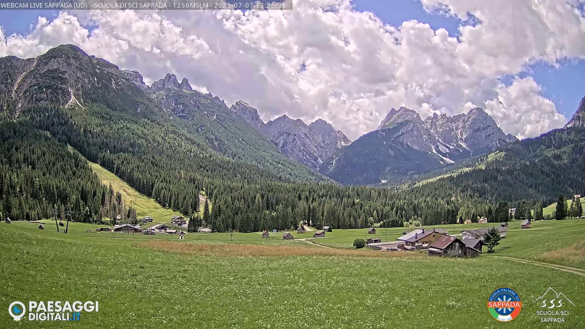  Sappada City Ski School & Ski Slope Live Cam - Udine, Friuli-Venezia Giulia, Italy