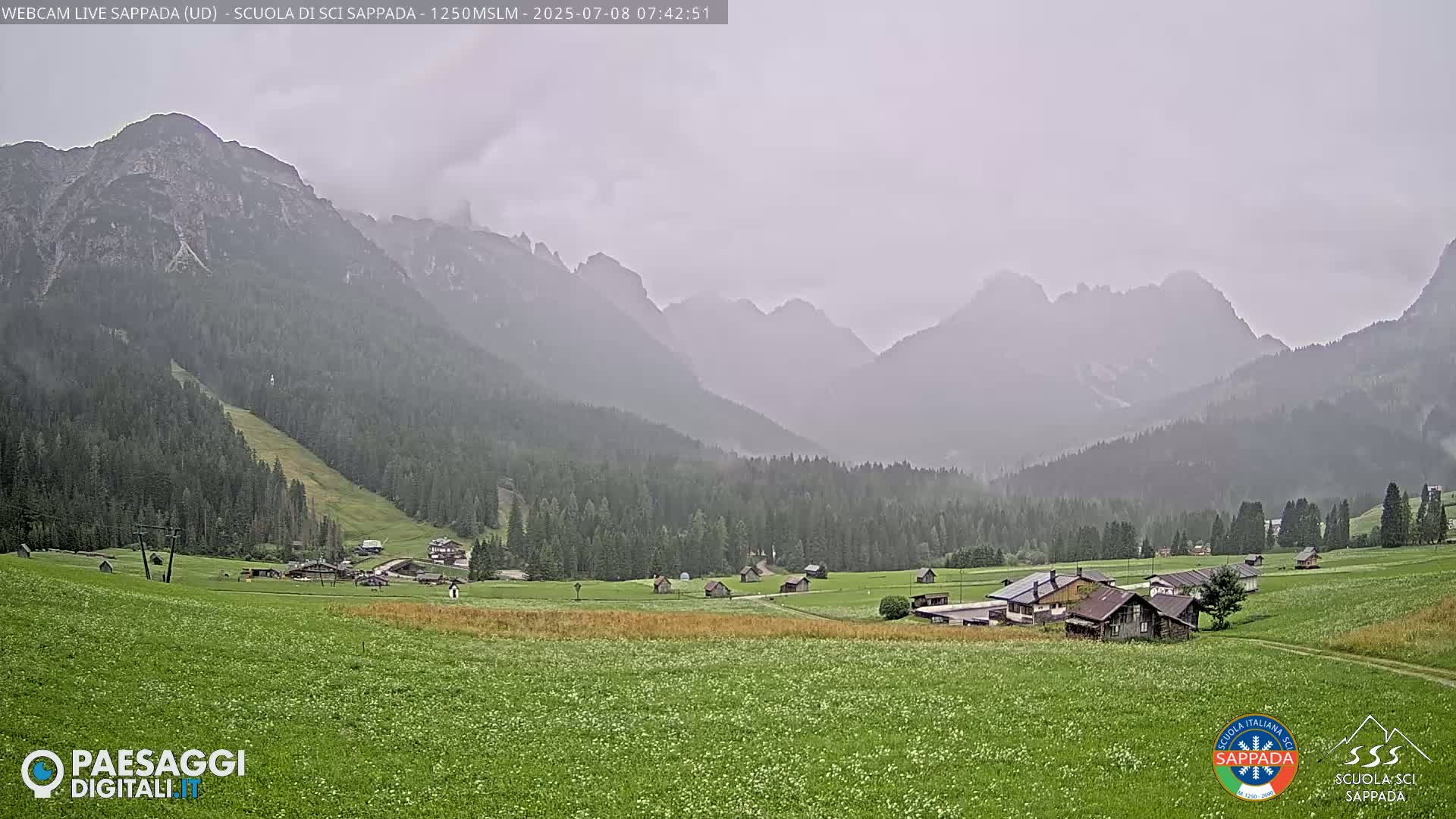  Sappada City Ski School & Ski Slope Live Cam - Udine, Friuli-Venezia Giulia, Italy