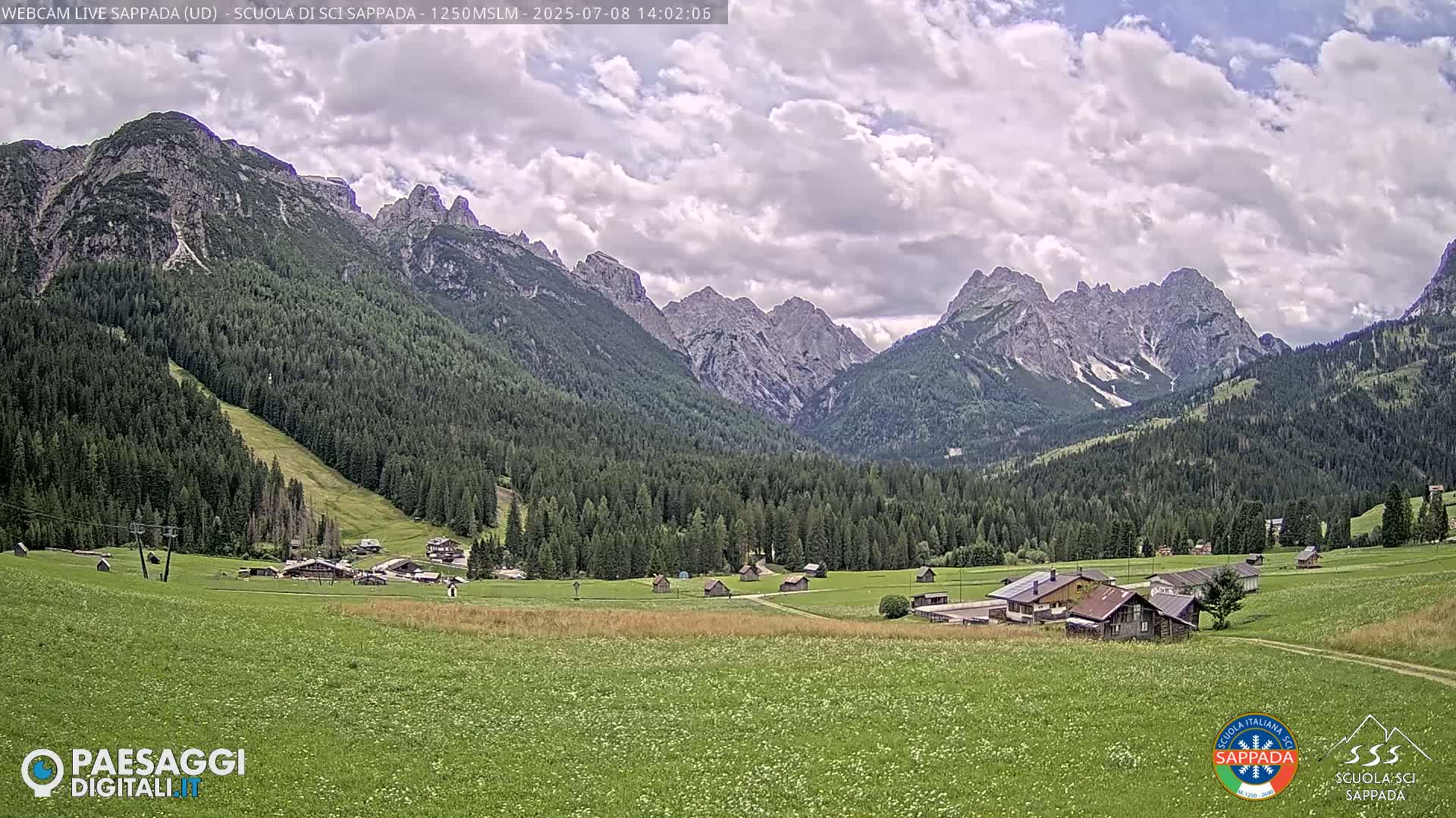  Sappada City Ski School & Ski Slope Live Cam - Udine, Friuli-Venezia Giulia, Italy