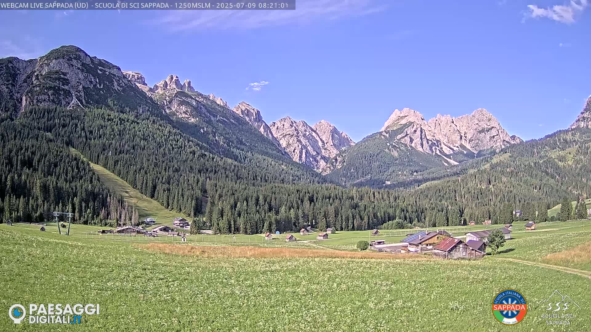  Sappada City Ski School & Ski Slope Live Cam - Udine, Friuli-Venezia Giulia, Italy