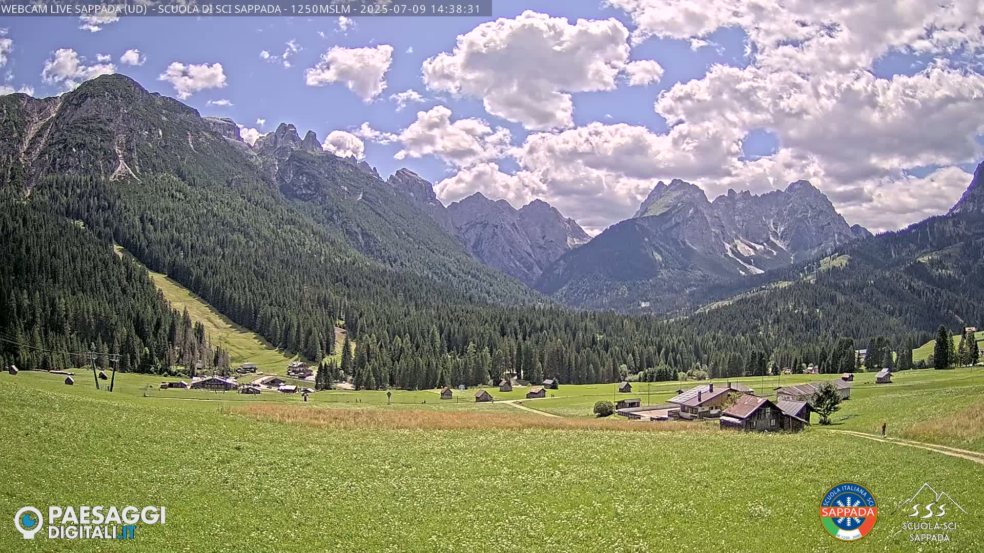  Sappada City Ski School & Ski Slope Live Cam - Udine, Friuli-Venezia Giulia, Italy