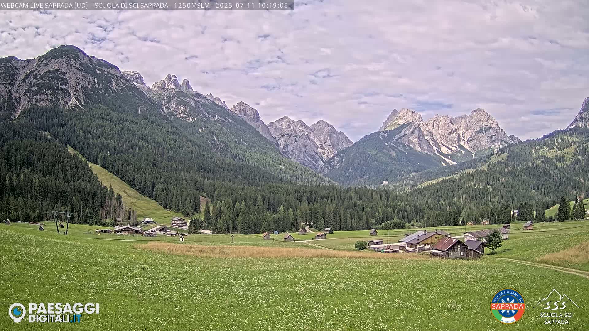  Sappada City Ski School & Ski Slope Live Cam - Udine, Friuli-Venezia Giulia, Italy