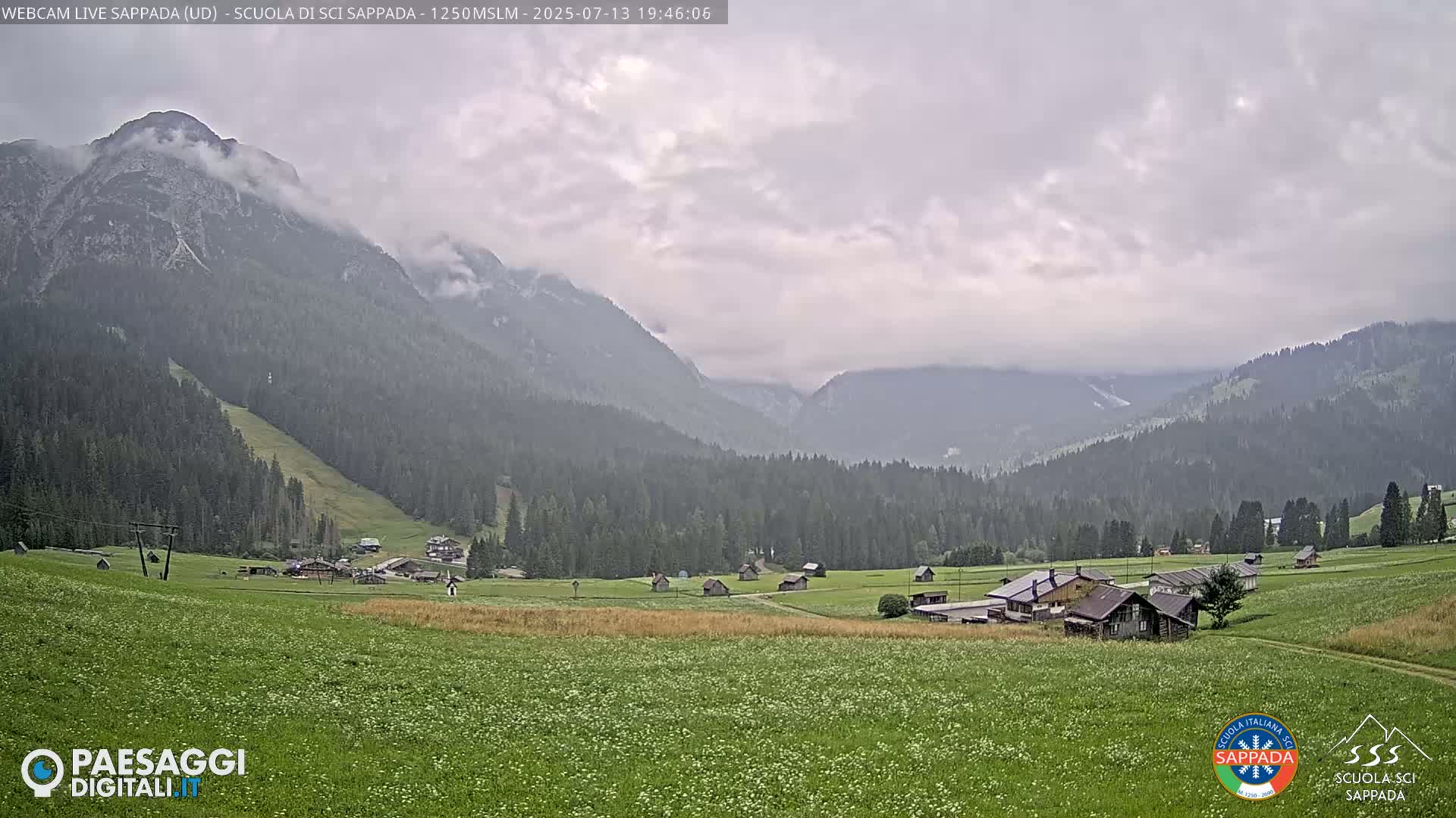  Sappada City Ski School & Ski Slope Live Cam - Udine, Friuli-Venezia Giulia, Italy