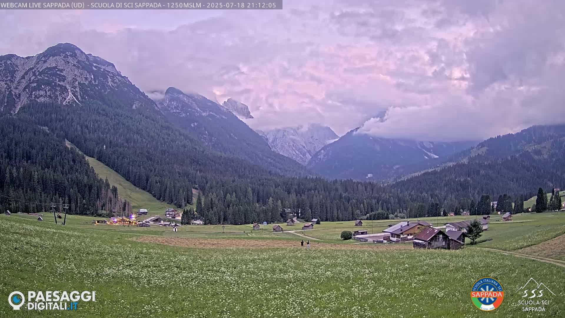  Sappada City Ski School & Ski Slope Live Cam - Udine, Friuli-Venezia Giulia, Italy