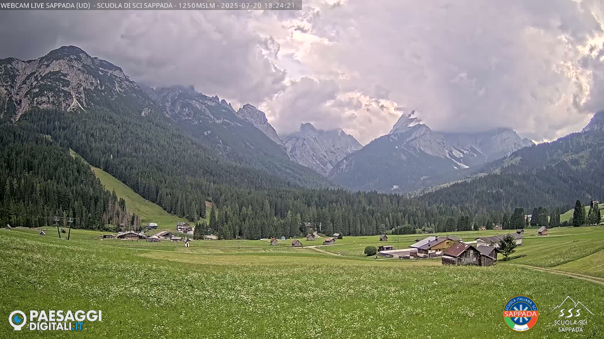  Sappada City Ski School & Ski Slope Live Cam - Udine, Friuli-Venezia Giulia, Italy
