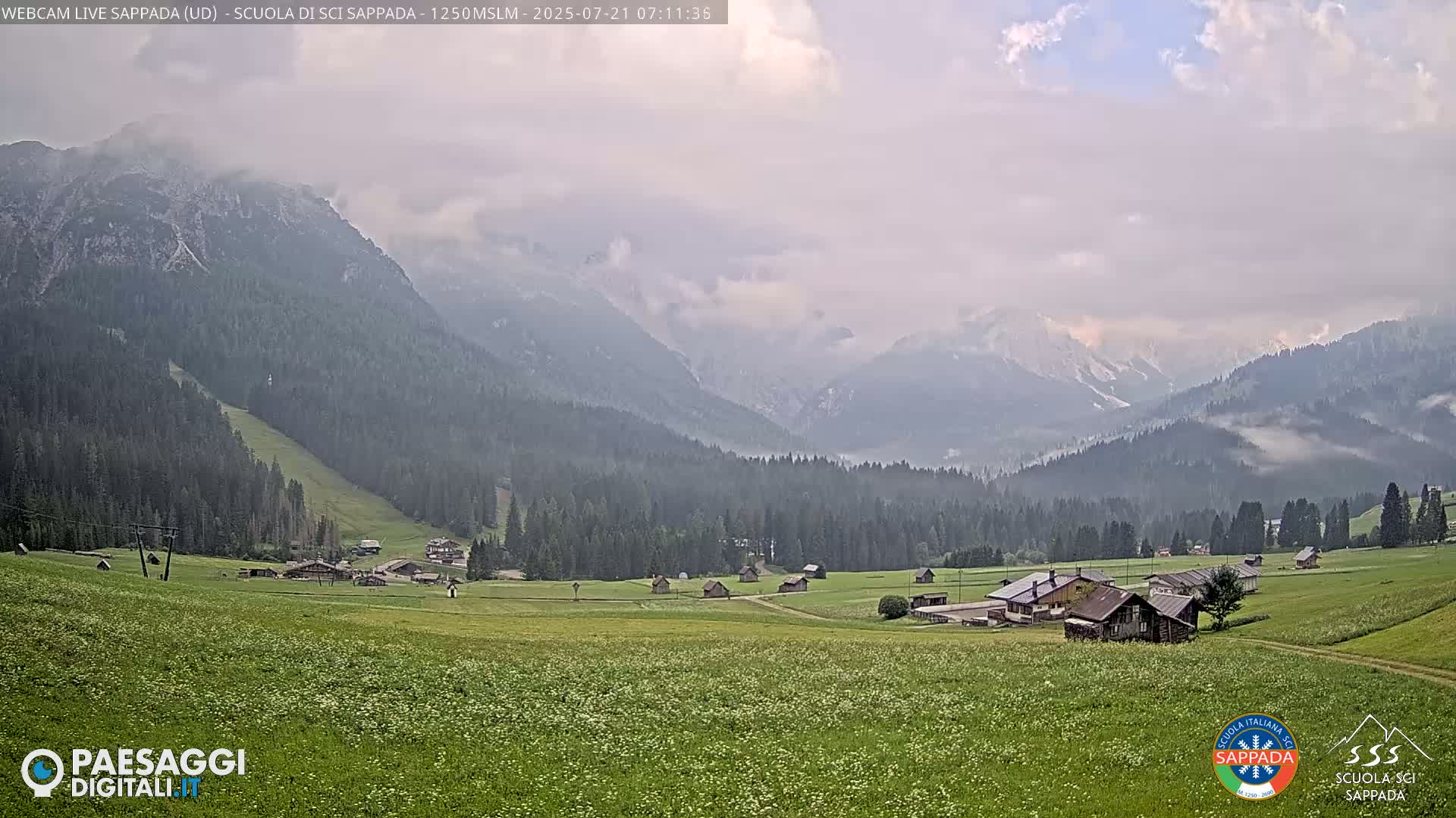  Sappada City Ski School & Ski Slope Live Cam - Udine, Friuli-Venezia Giulia, Italy