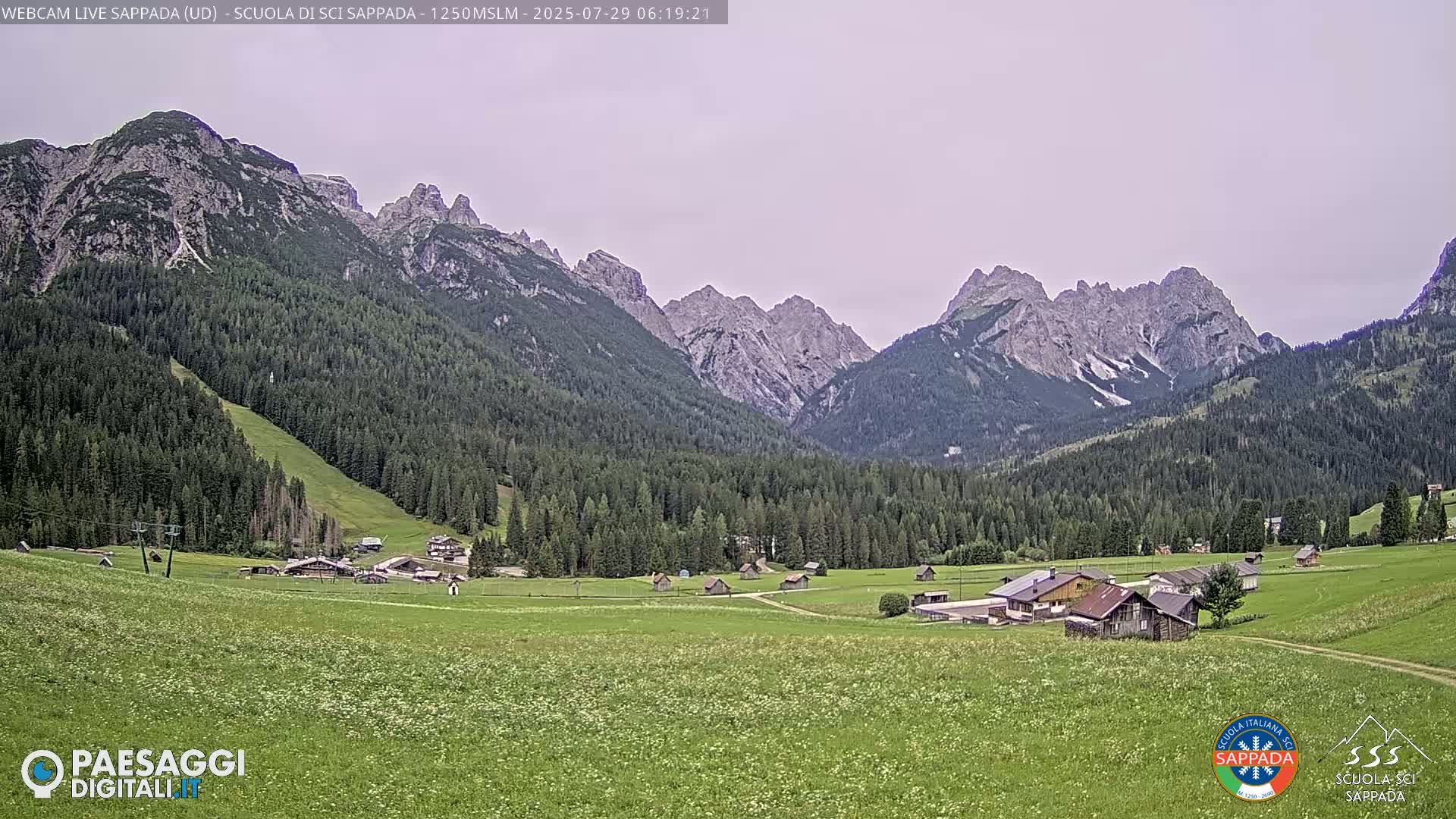  Sappada City Ski School & Ski Slope Live Cam - Udine, Friuli-Venezia Giulia, Italy