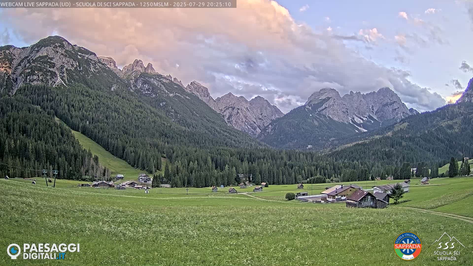  Sappada City Ski School & Ski Slope Live Cam - Udine, Friuli-Venezia Giulia, Italy
