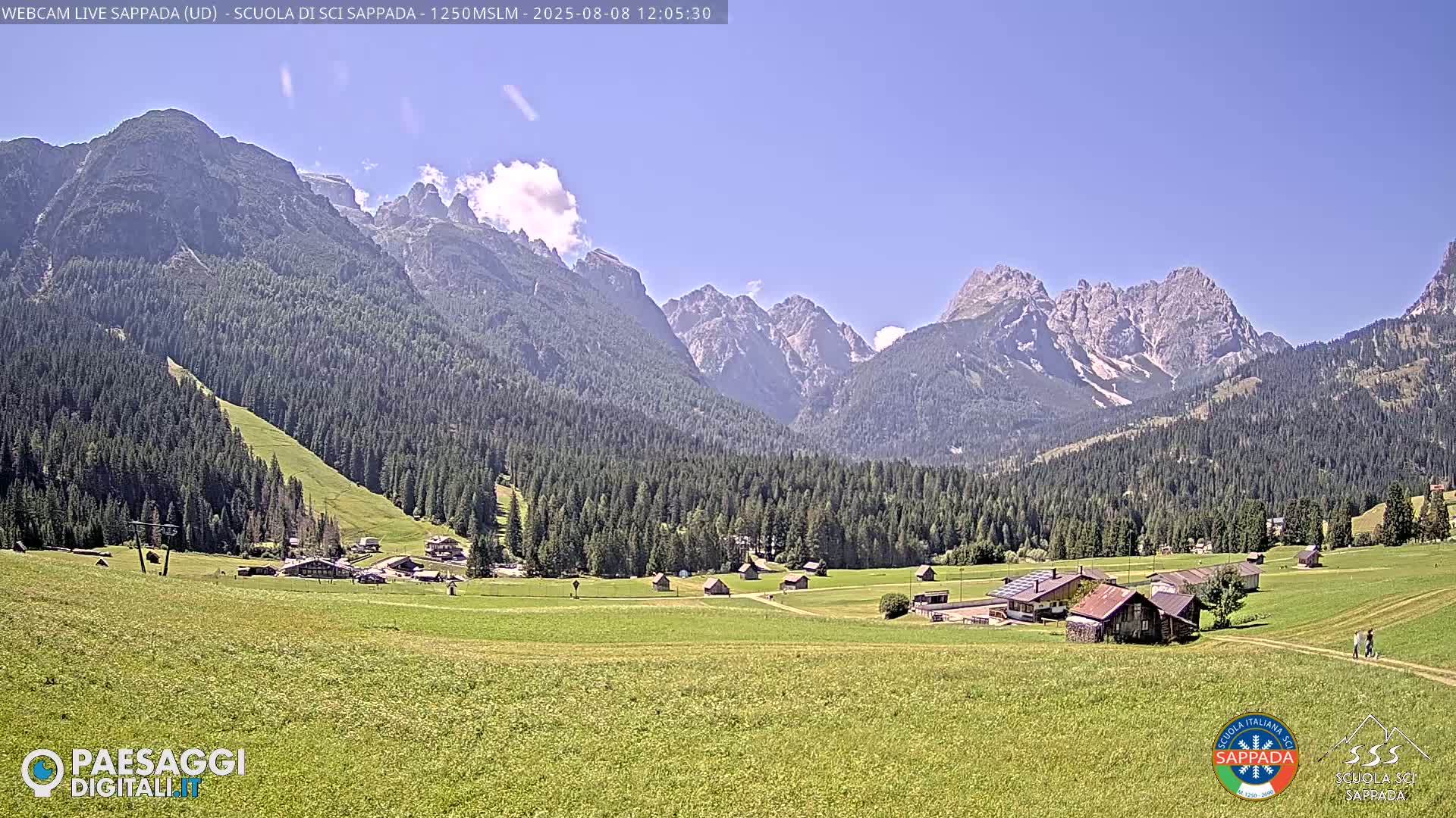  Sappada City Ski School & Ski Slope Live Cam - Udine, Friuli-Venezia Giulia, Italy