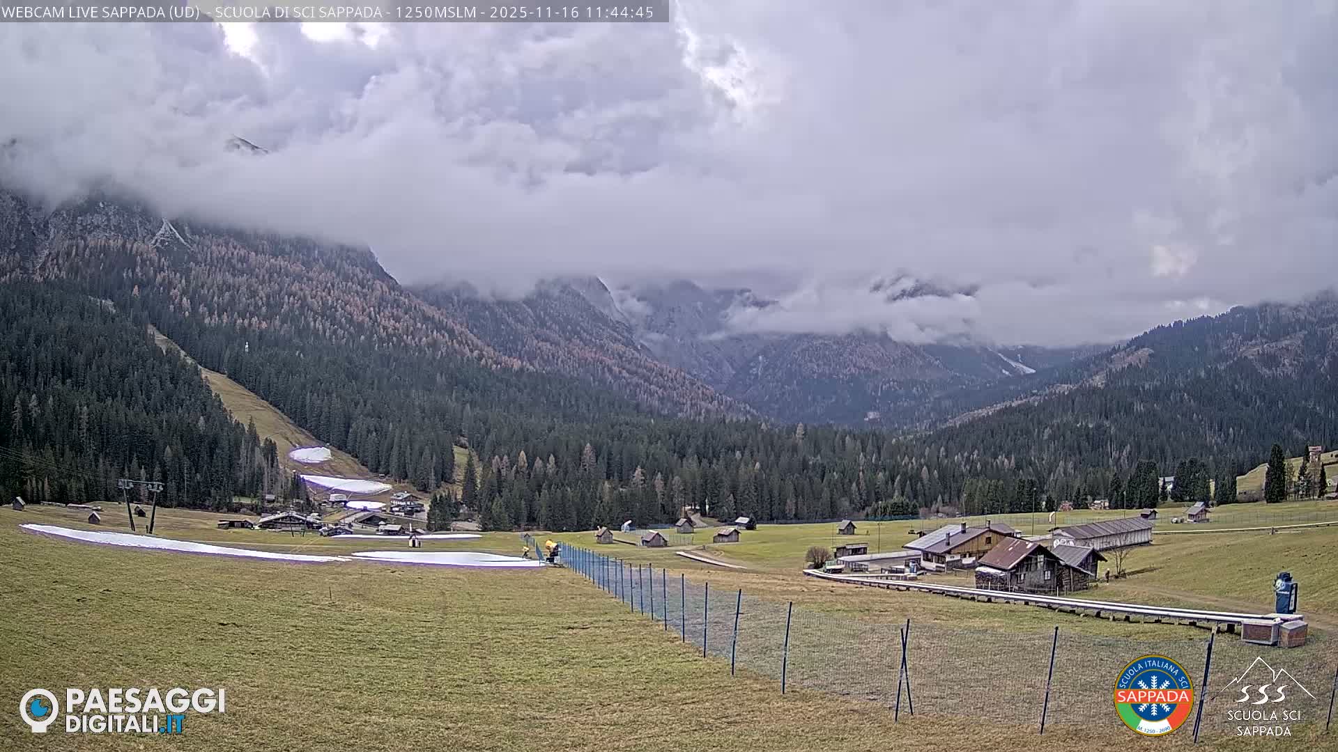  Sappada City Ski School & Ski Slope Live Cam - Udine, Friuli-Venezia Giulia, Italy