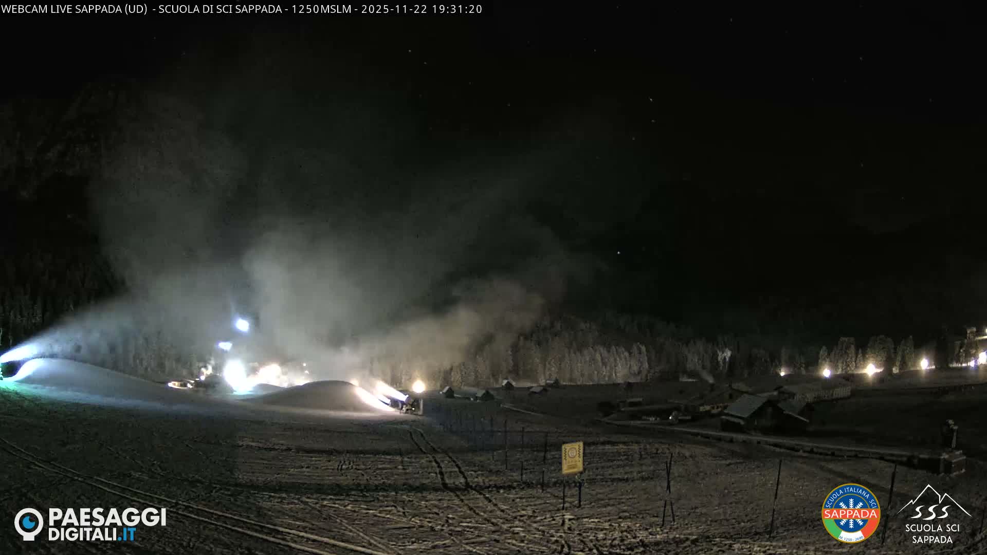  Sappada City Ski School & Ski Slope Live Cam - Udine, Friuli-Venezia Giulia, Italy