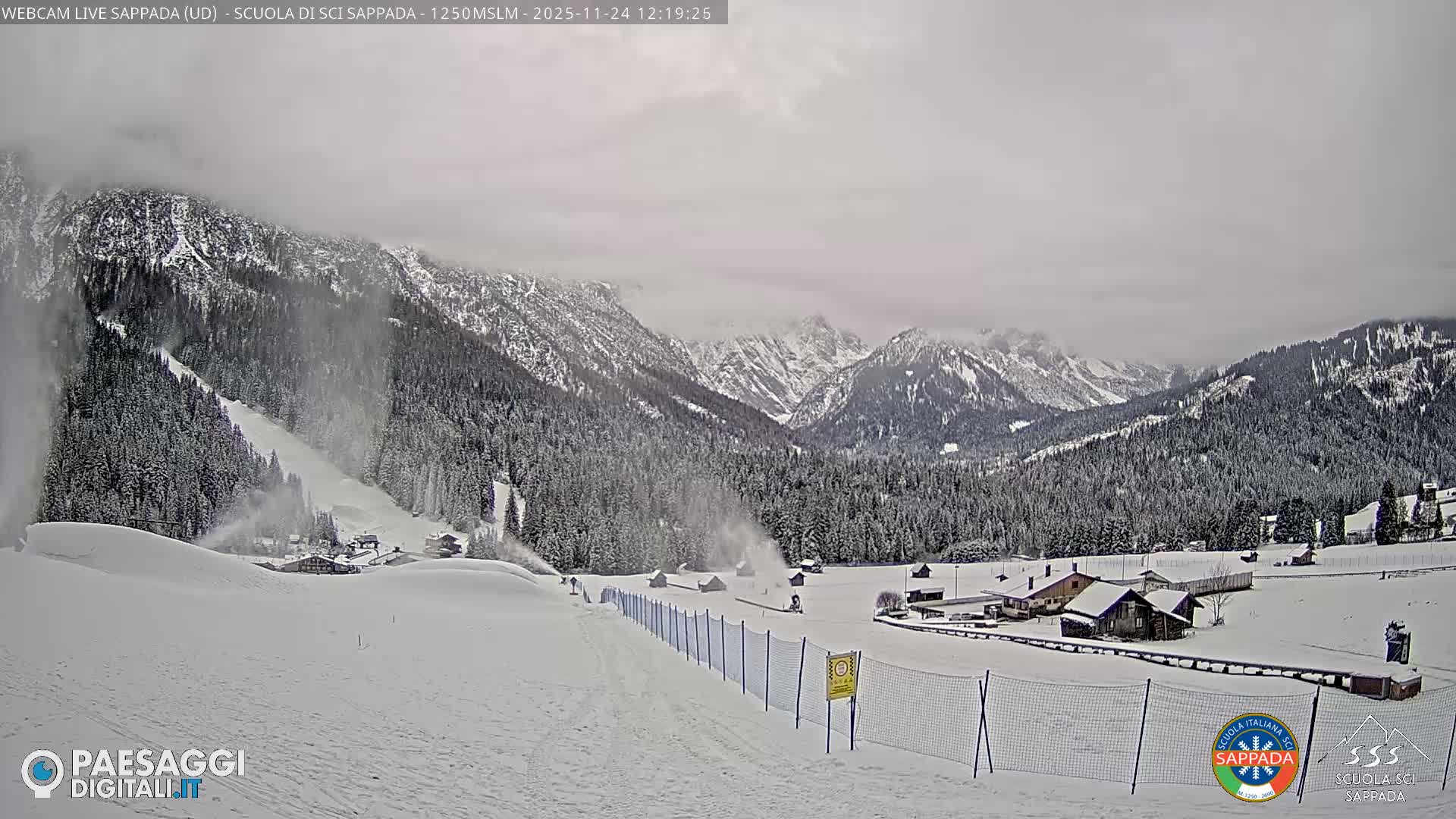  Sappada City Ski School & Ski Slope Live Cam - Udine, Friuli-Venezia Giulia, Italy