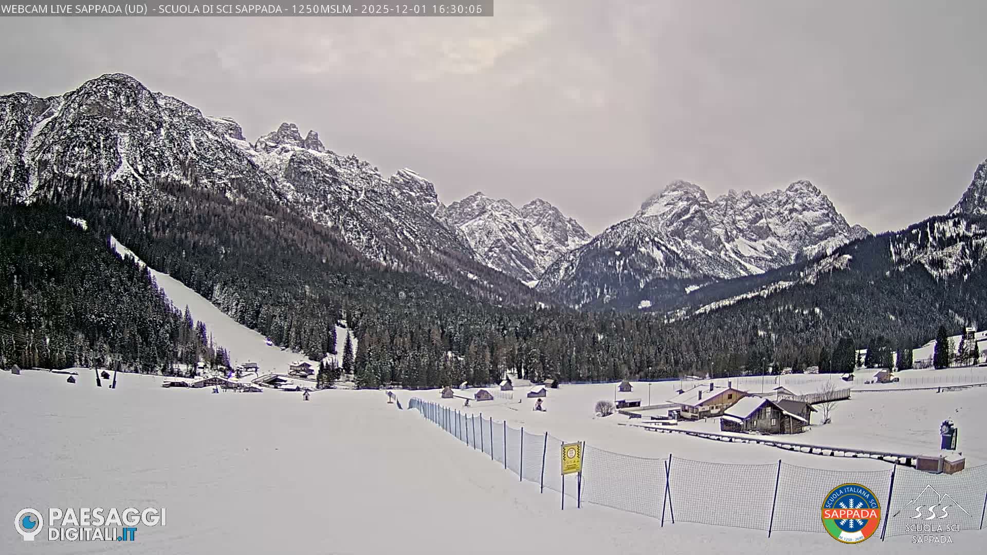  Sappada City Ski School & Ski Slope Live Cam - Udine, Friuli-Venezia Giulia, Italy