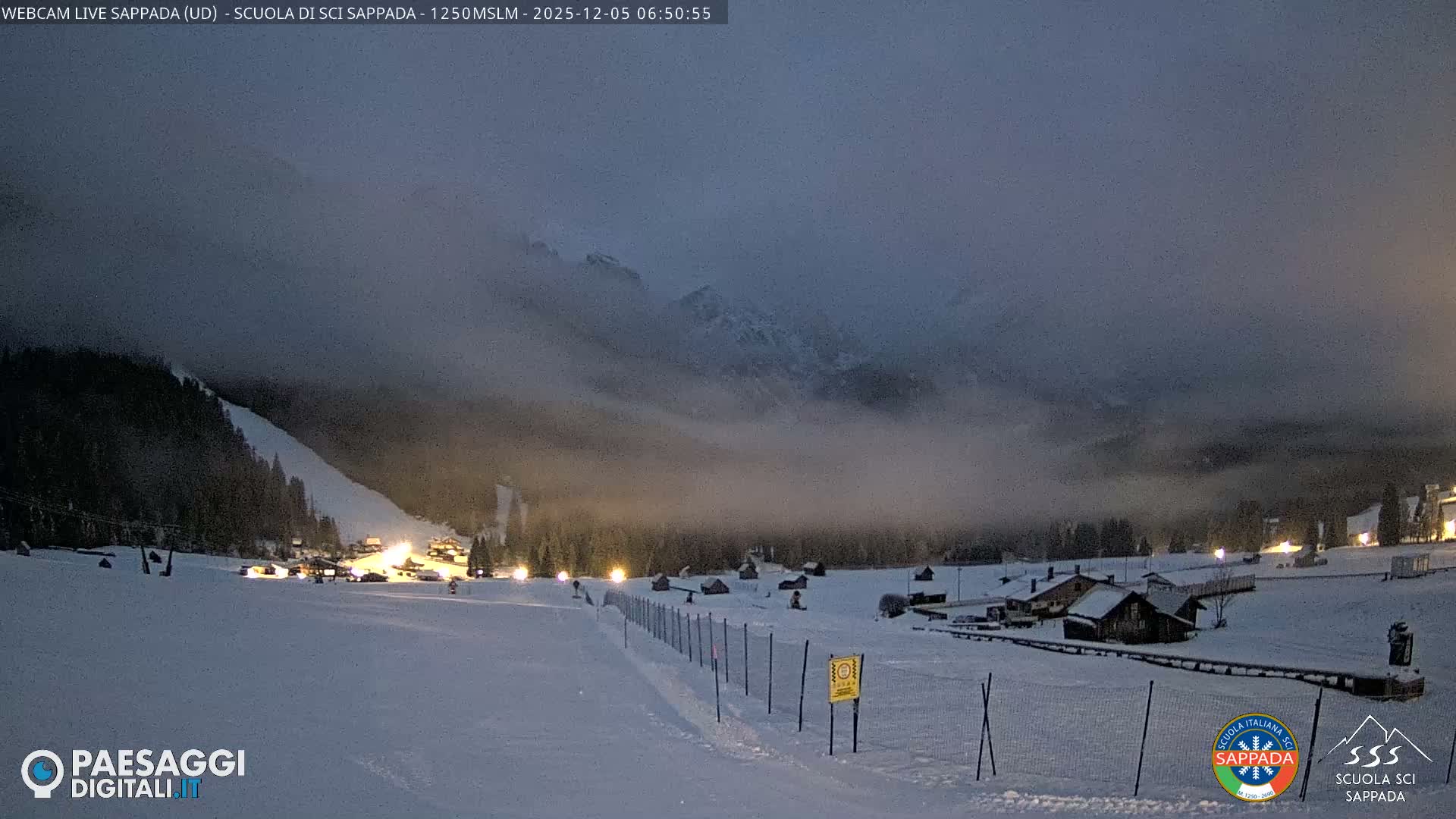  Sappada City Ski School & Ski Slope Live Cam - Udine, Friuli-Venezia Giulia, Italy