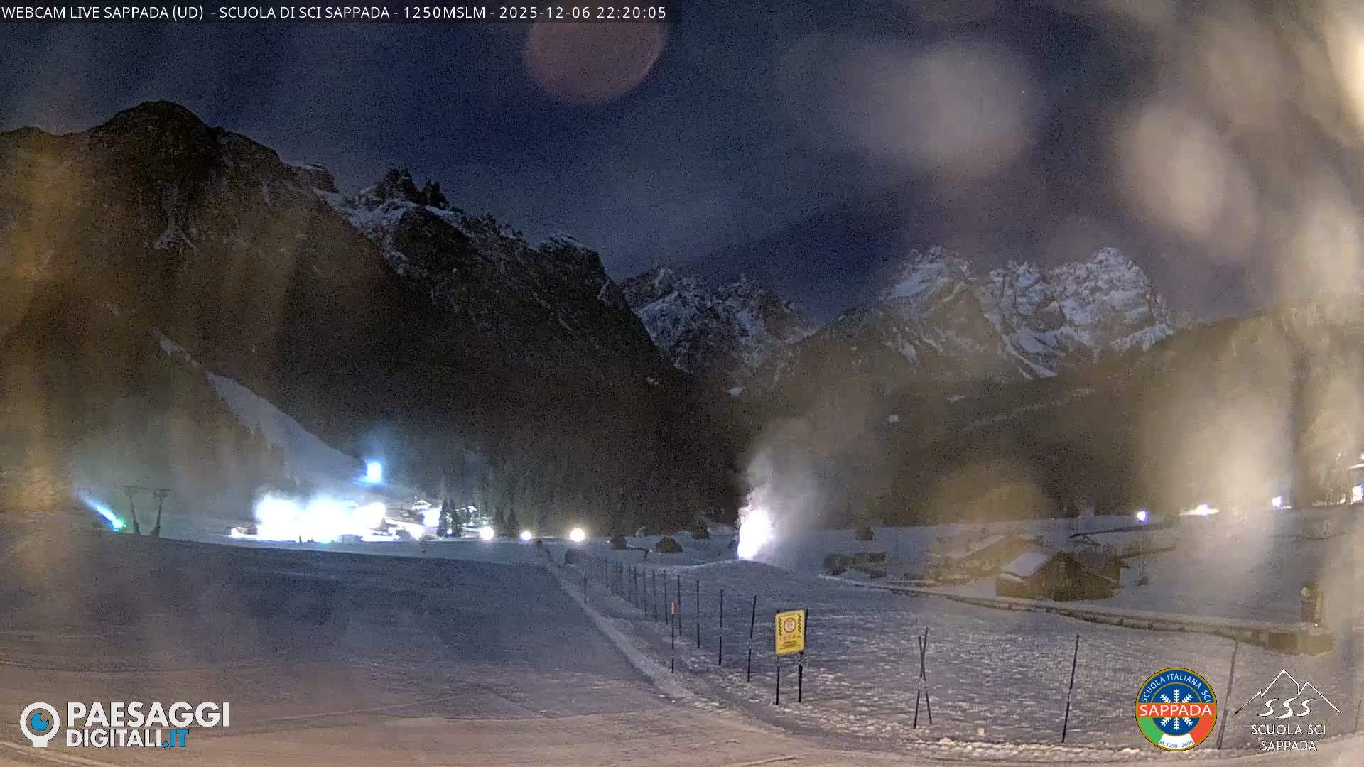  Sappada City Ski School & Ski Slope Live Cam - Udine, Friuli-Venezia Giulia, Italy