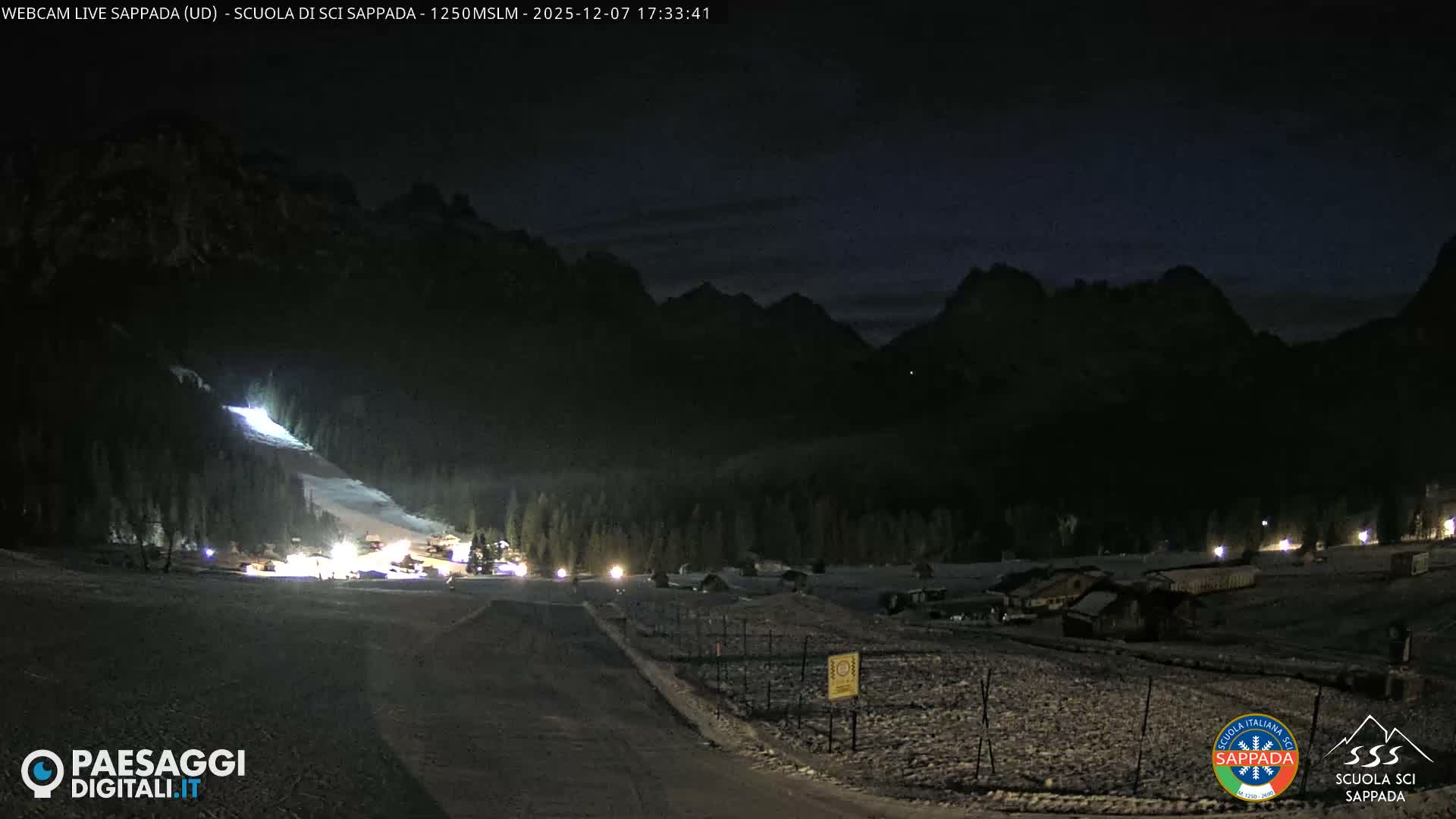  Sappada City Ski School & Ski Slope Live Cam - Udine, Friuli-Venezia Giulia, Italy