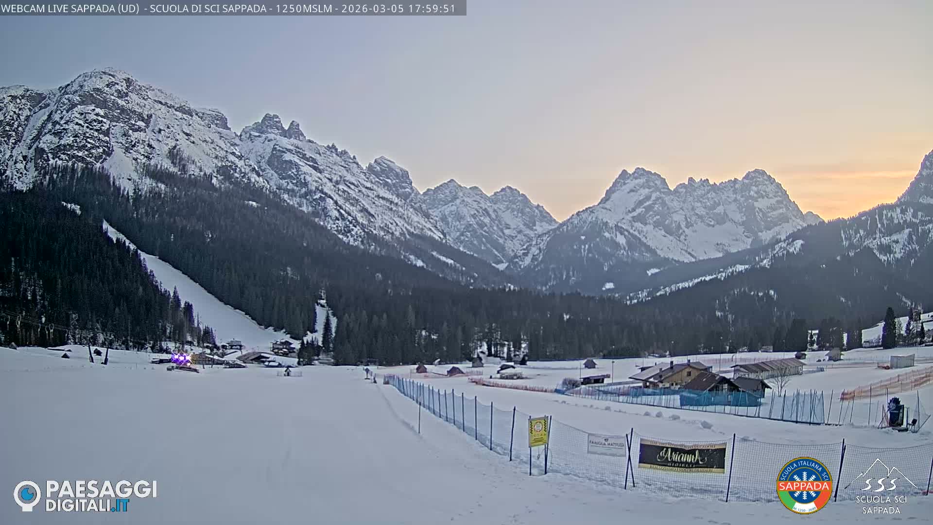  Sappada City Ski School & Ski Slope Live Cam - Udine, Friuli-Venezia Giulia, Italy