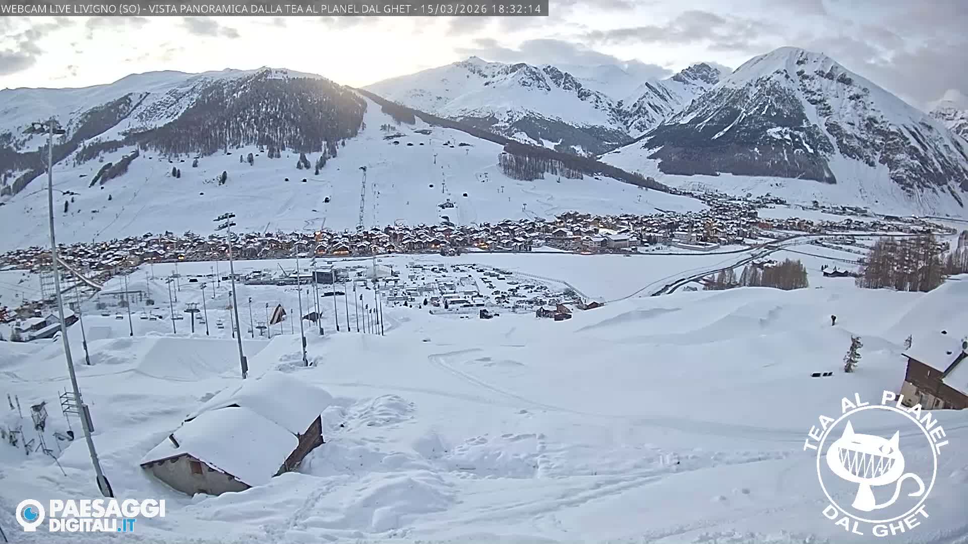 Livigno Ski City Panaromic Live Cam - Sondrio, Lombardy, Italy