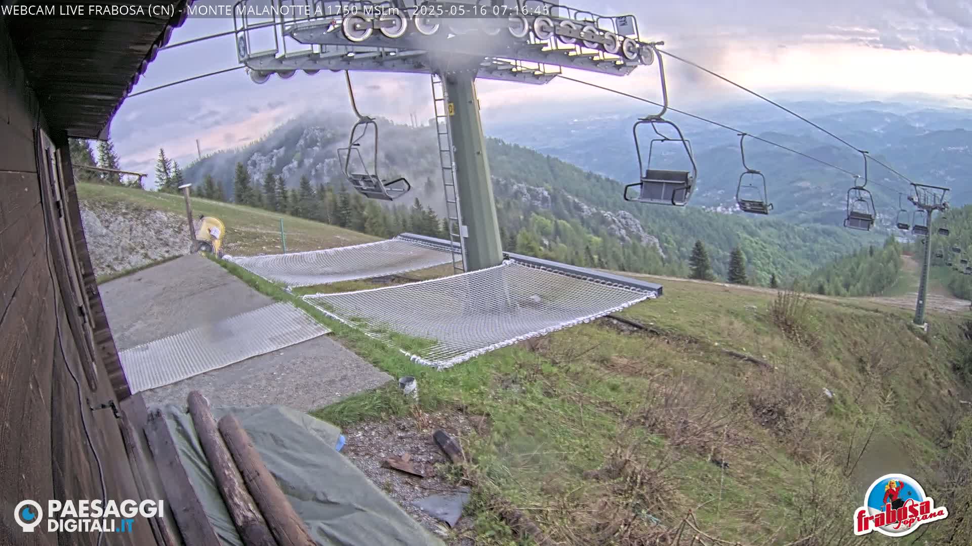 Moro Mount Frabosa Malanotte Ski School & Ski Slope Live Cam - Cuneo, Piedmont, Italy