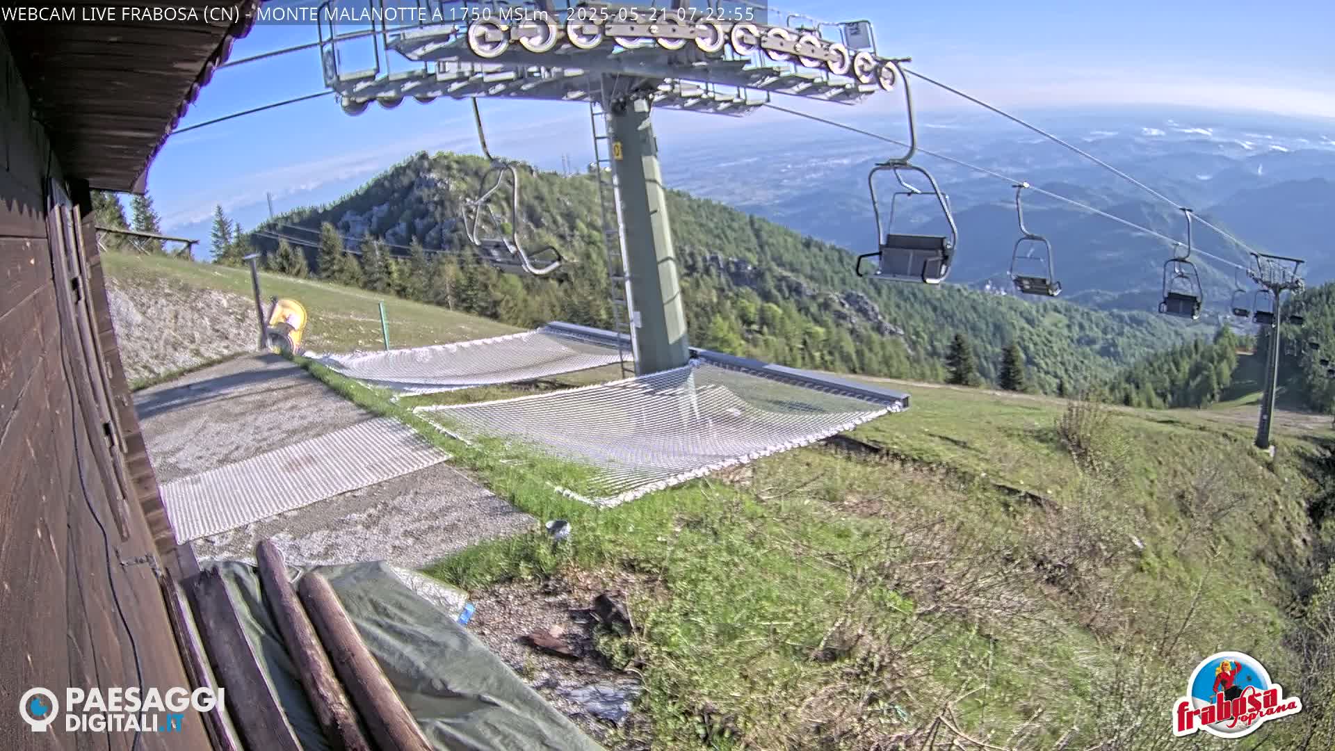 Moro Mount Frabosa Malanotte Ski School & Ski Slope Live Cam - Cuneo, Piedmont, Italy