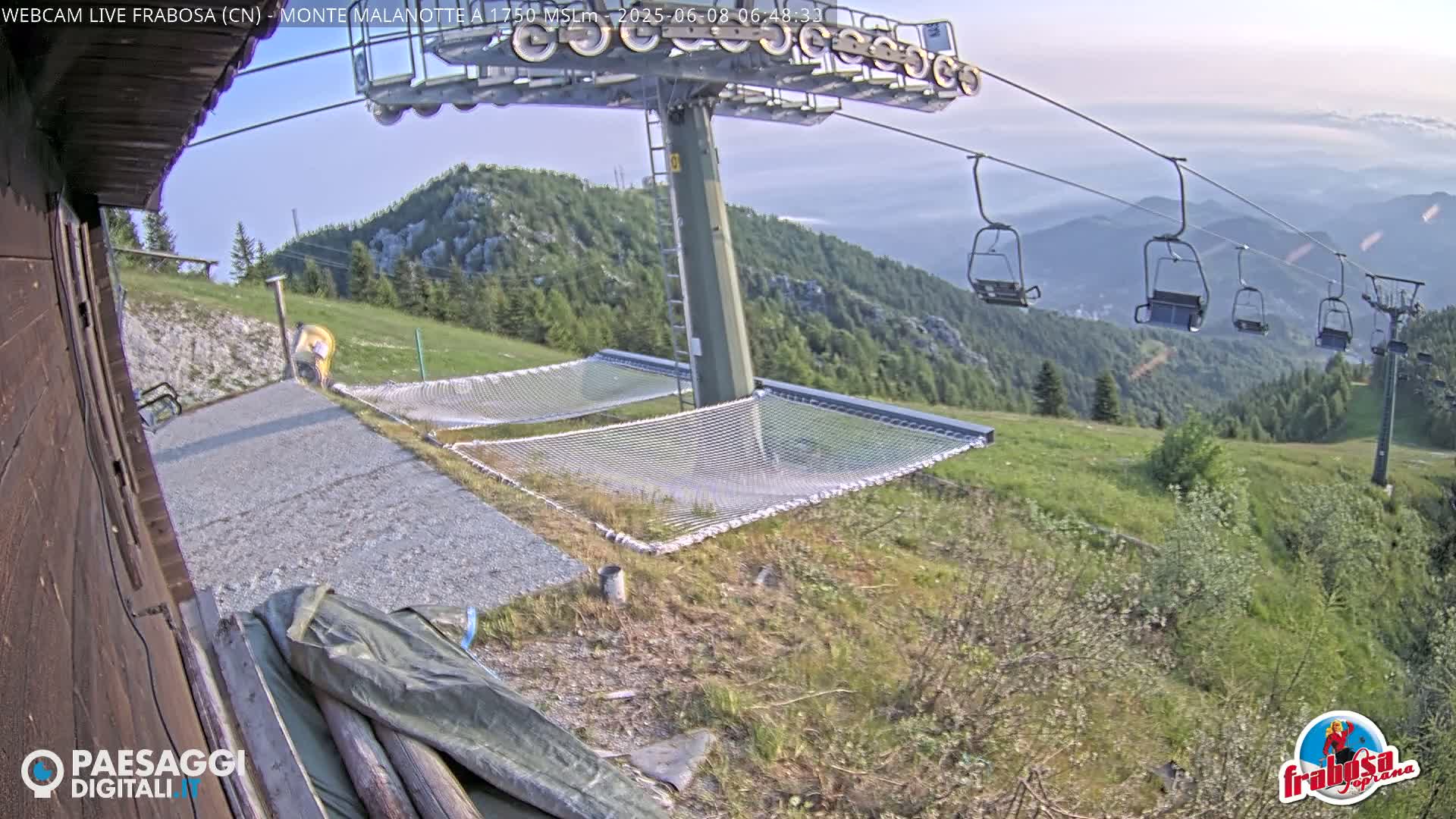 Moro Mount Frabosa Malanotte Ski School & Ski Slope Live Cam - Cuneo, Piedmont, Italy