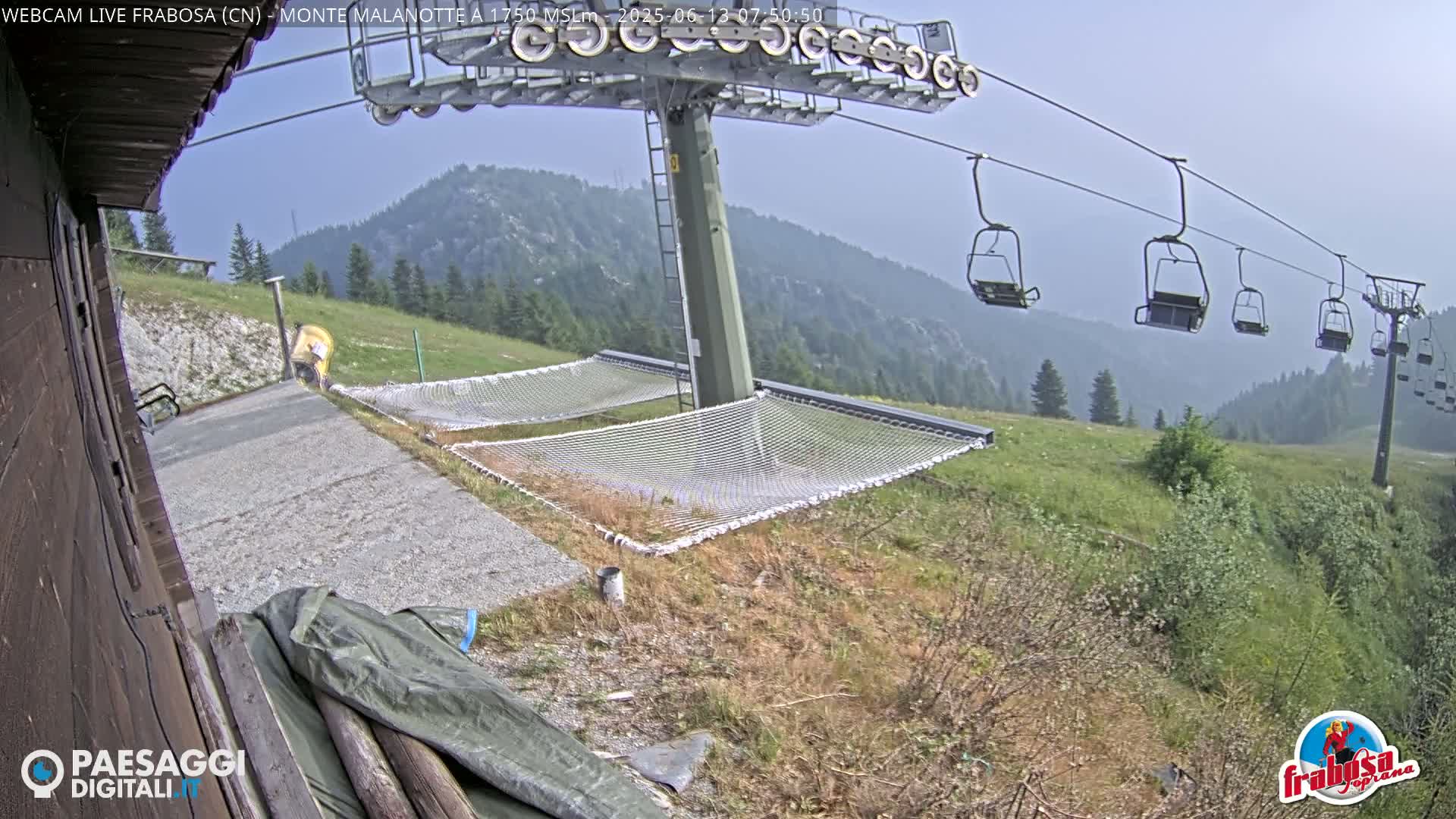 Moro Mount Frabosa Malanotte Ski School & Ski Slope Live Cam - Cuneo, Piedmont, Italy