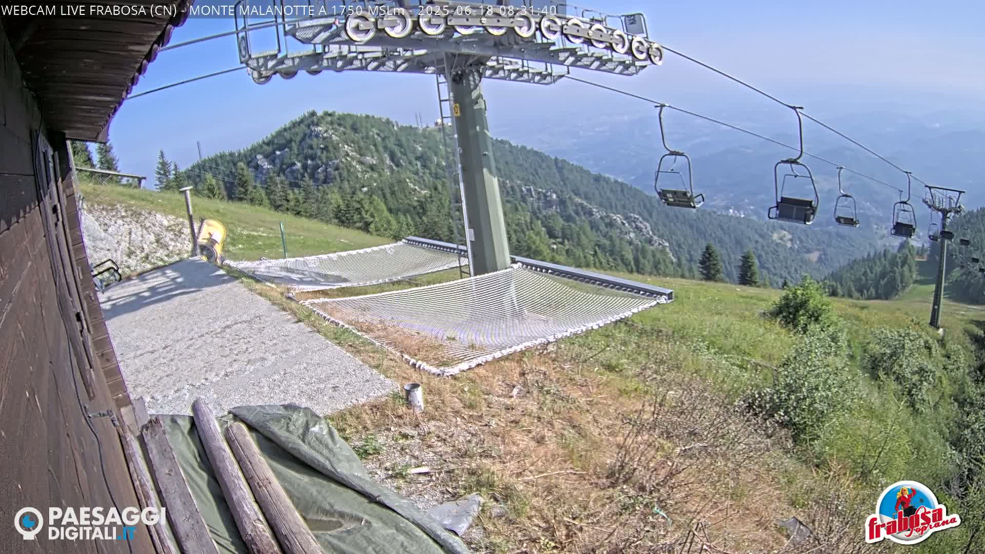 Monte Moro Mount Frabosa, Prato Nevoso Malanotte Take off Ramp & Ski Slope Live Cam - Cuneo, Piedmont, Italy