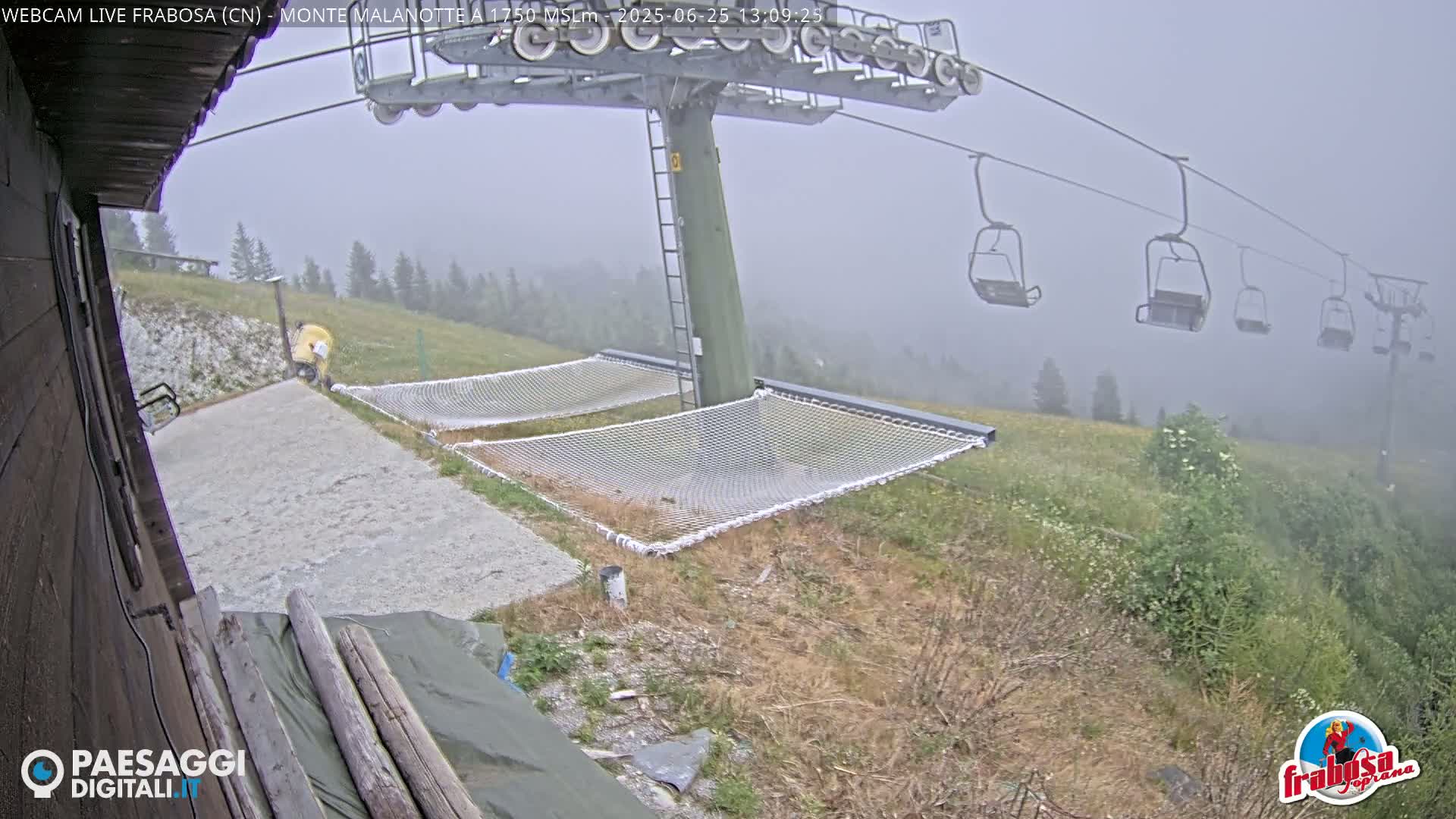 Monte Moro Mount Frabosa, Prato Nevoso Malanotte Take off Ramp & Ski Slope Live Cam - Cuneo, Piedmont, Italy