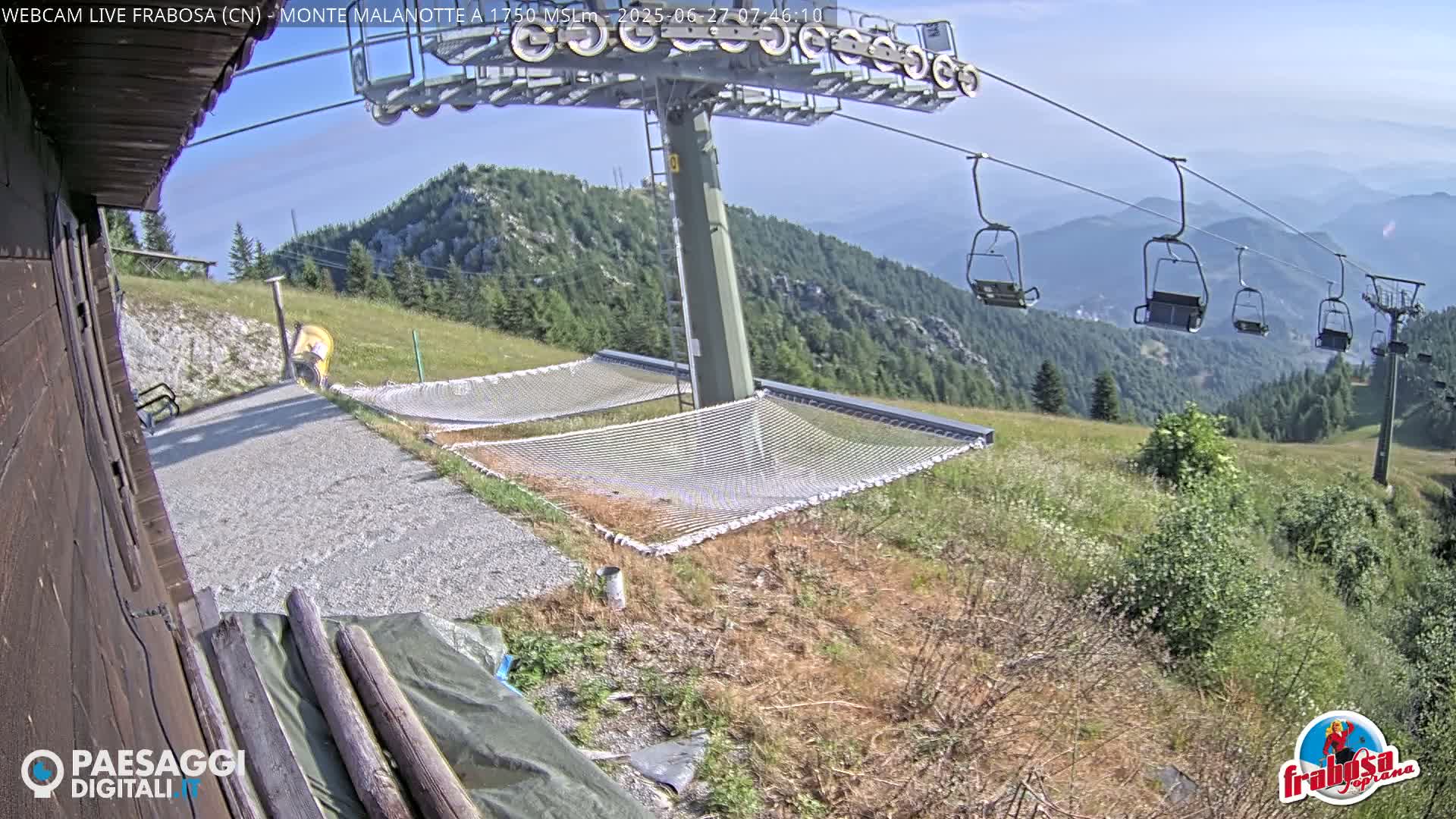Monte Moro Mount Frabosa, Prato Nevoso Malanotte Take off Ramp & Ski Slope Live Cam - Cuneo, Piedmont, Italy