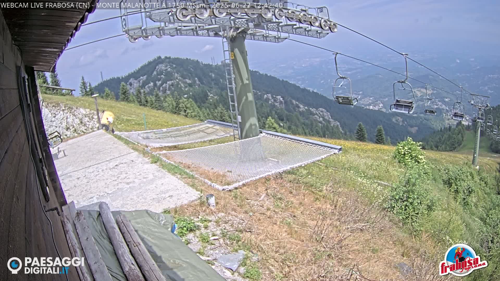 Monte Moro Mount Frabosa, Prato Nevoso Malanotte Take off Ramp & Ski Slope Live Cam - Cuneo, Piedmont, Italy